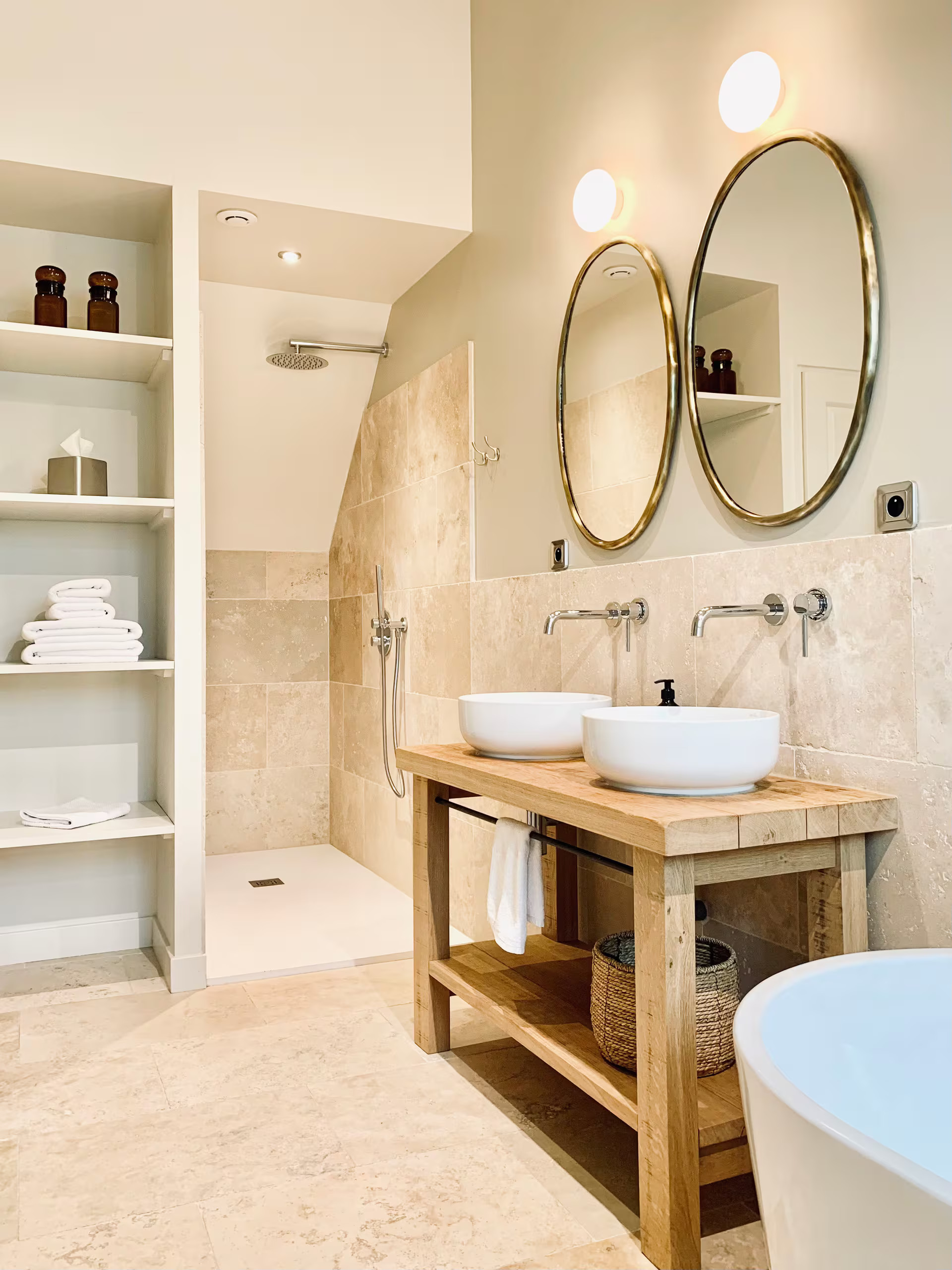 attic bathroom rustic chic decor countryside France La Clef des Champs