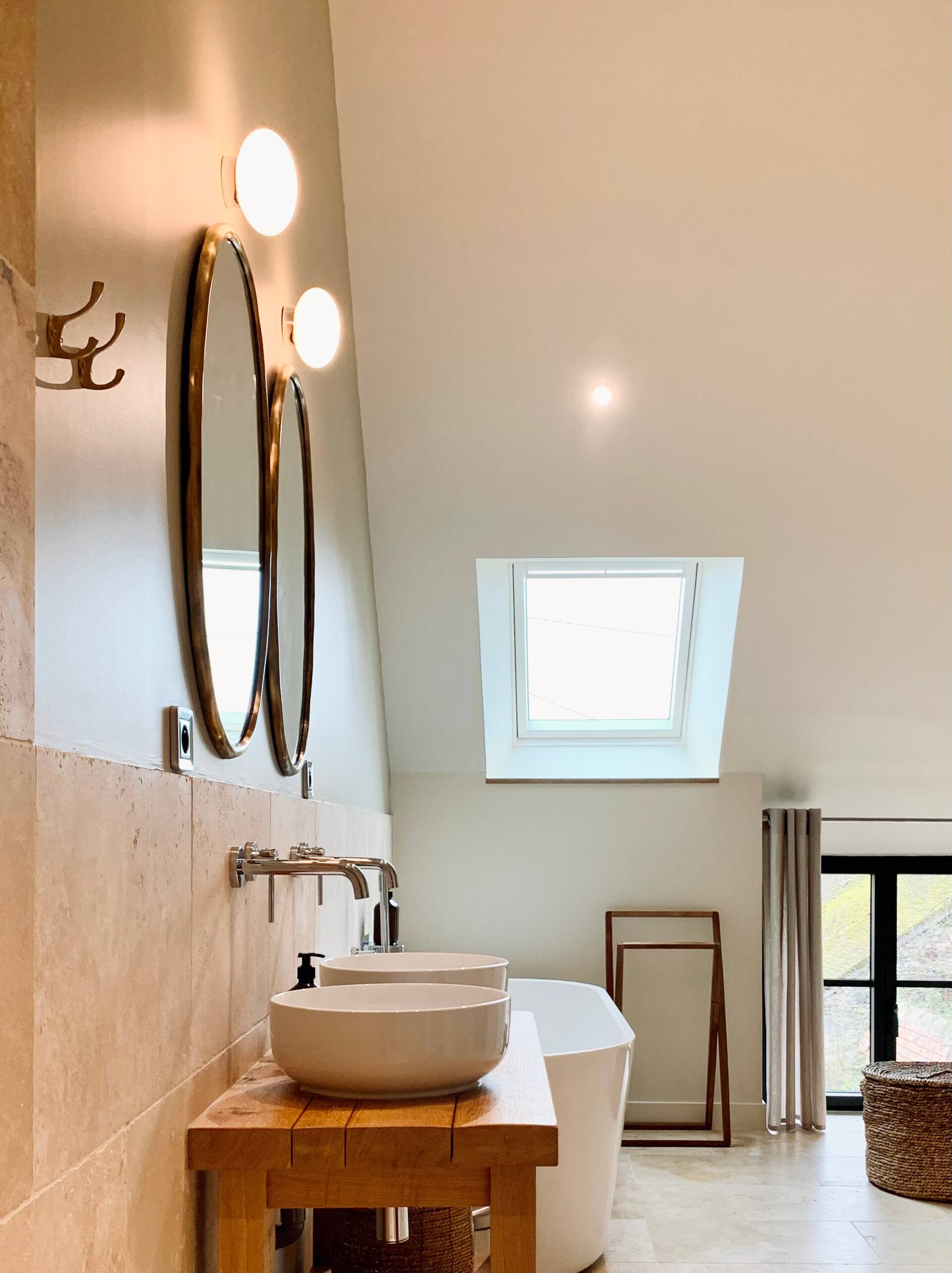 attic bathroom rustic chic decor countryside France La Clef des Champs