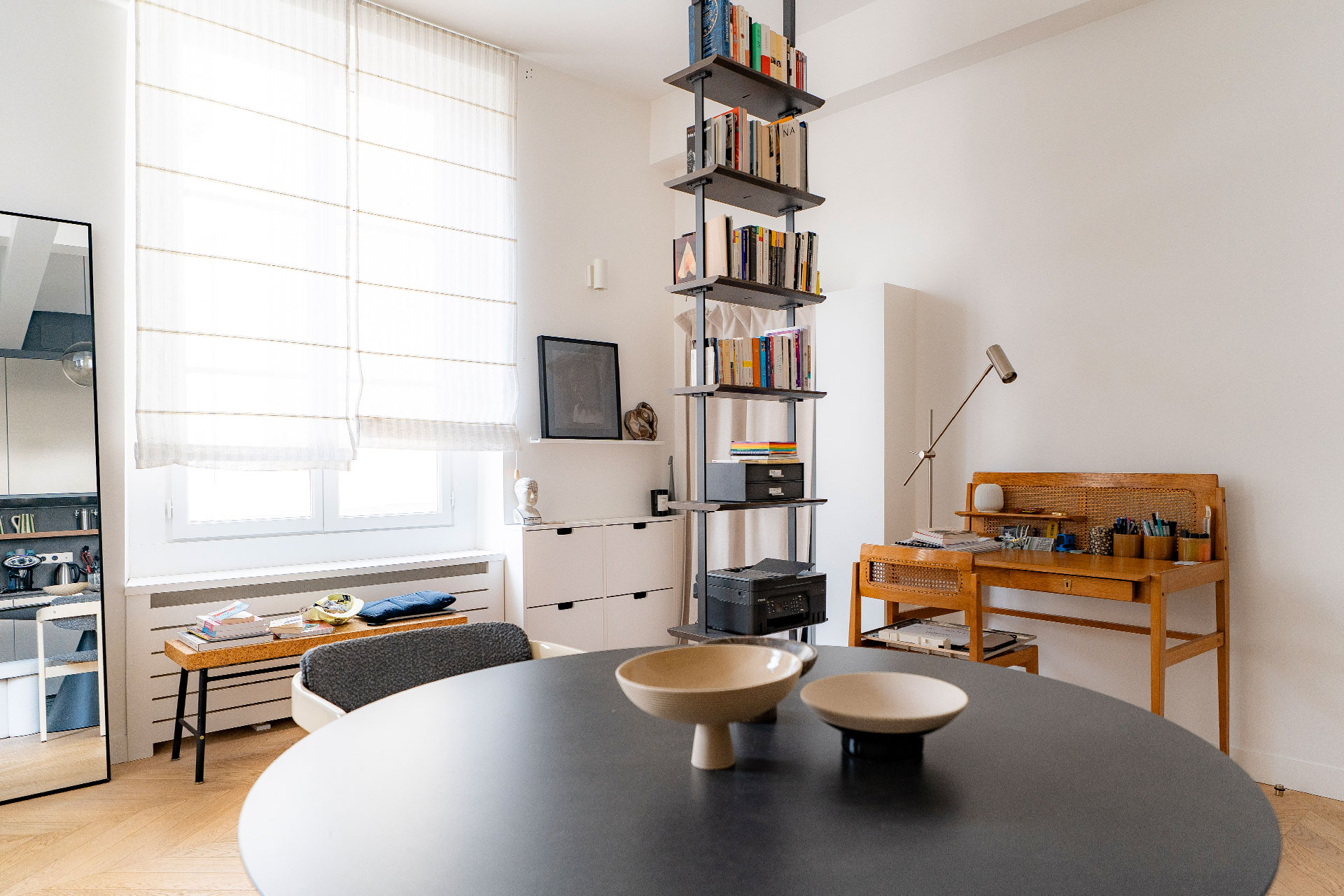 salle à manger petit appartement Paris décoration contemporaine