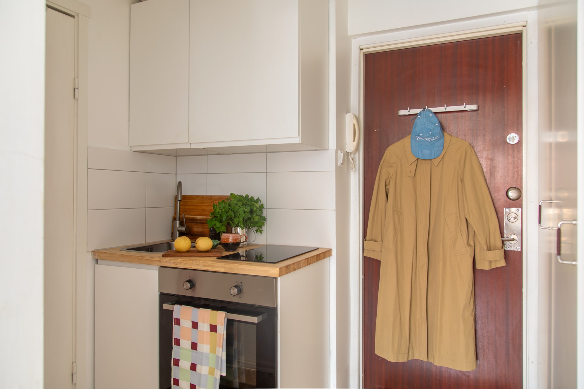 kitchenette studio 21m2 décoration colorée et scandinave kitchenette studio 21m2 décoration colorée et scandinave