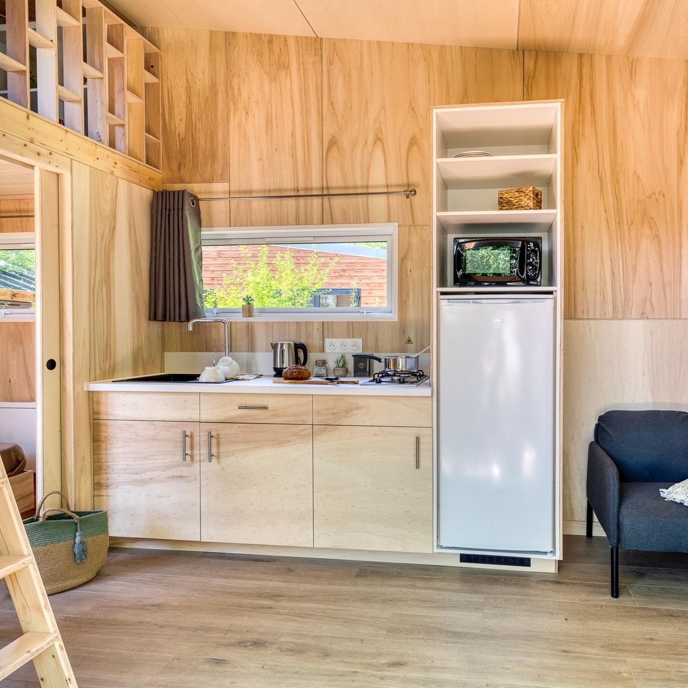 cuisine tiny house française 22m2 L’Intrépide de Ideal Tiny