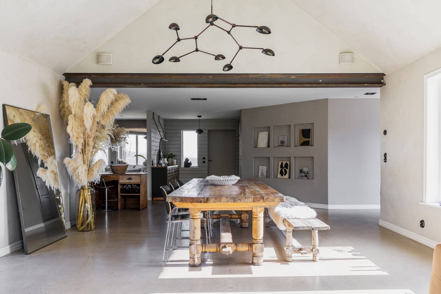 salle à manger sol béton ciré maison de campagne décoration scandinave