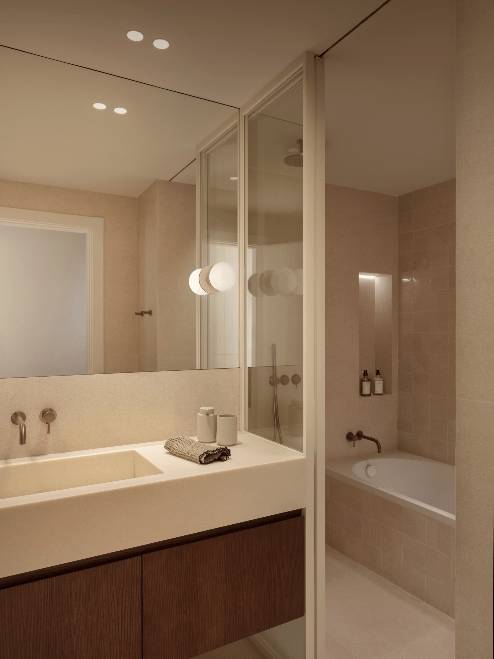 bathroom contemporary decor apartment in Barcelona by The Room Studio bathroom contemporary decor apartment in Barcelona by The Room Studio