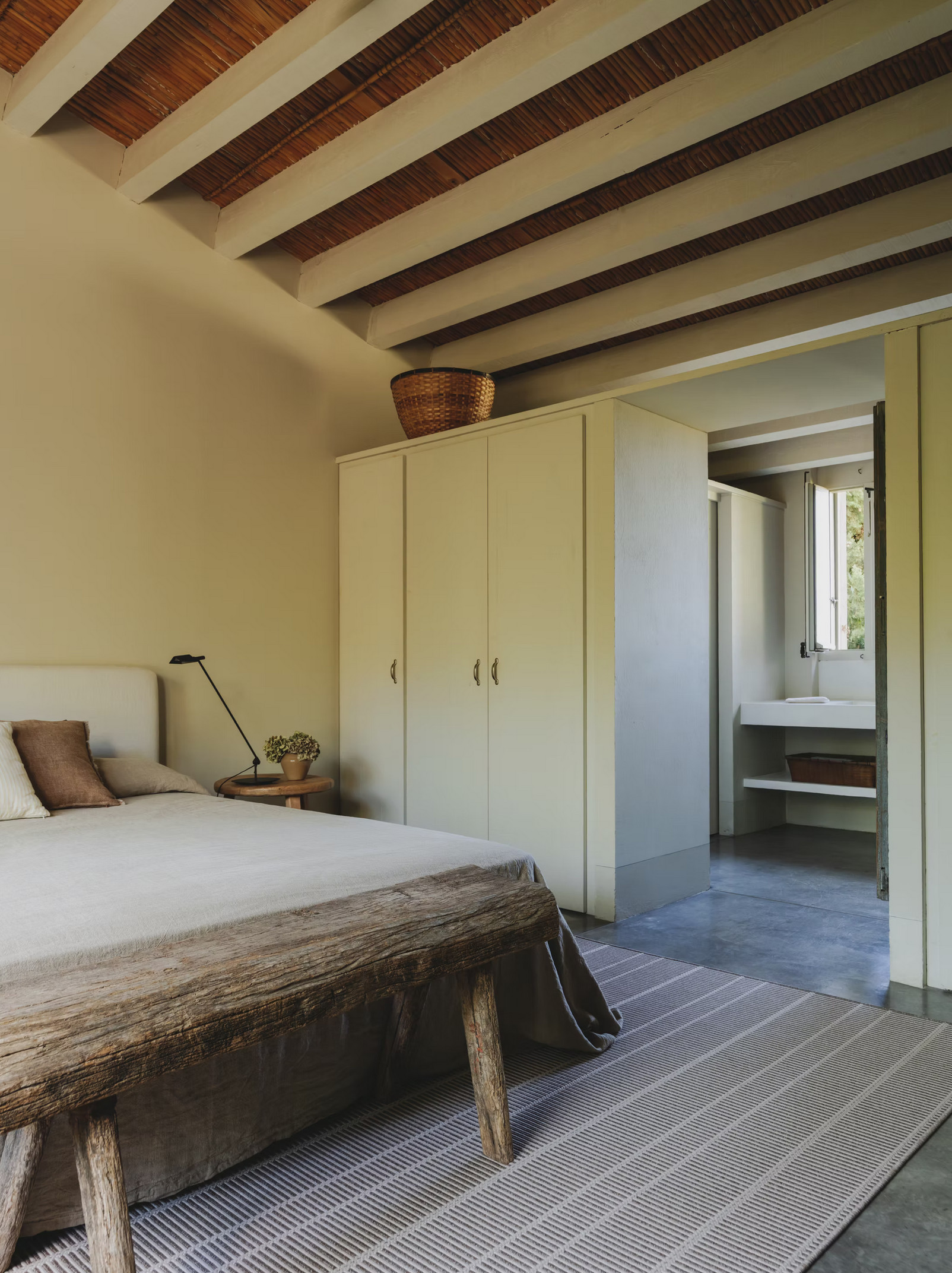 bedroom and bathroom rustic chic decor Mediterranean eco-friendly house Spain 