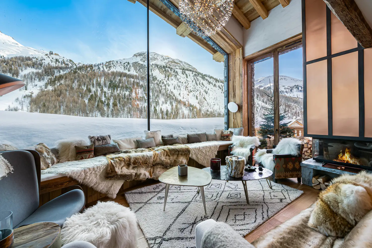 Pourquoi les salons des chalets suisses sont-ils si chaleureux ?