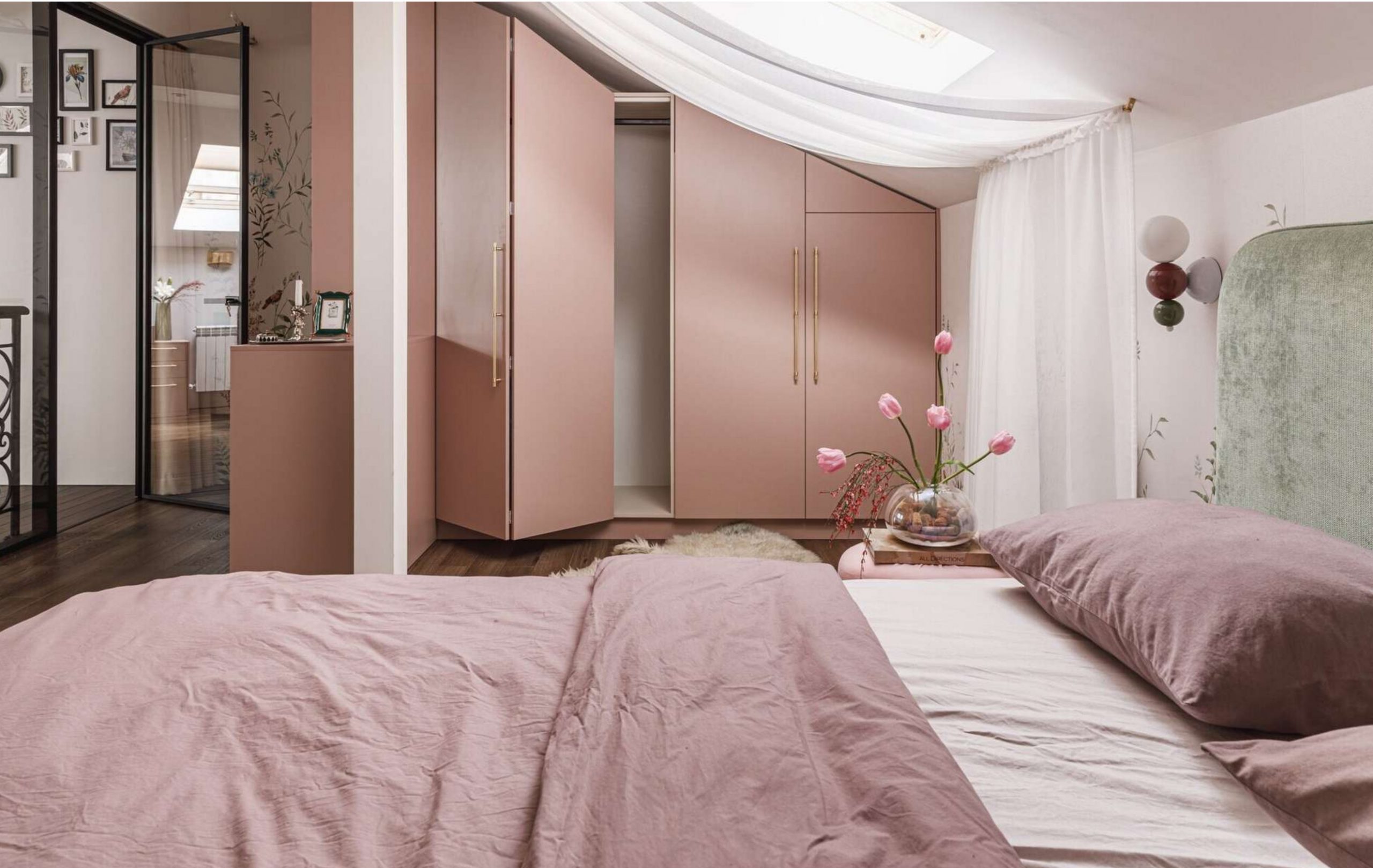 chambre mansardée décoration contemporaine rose chambre mansardée décoration contemporaine rose