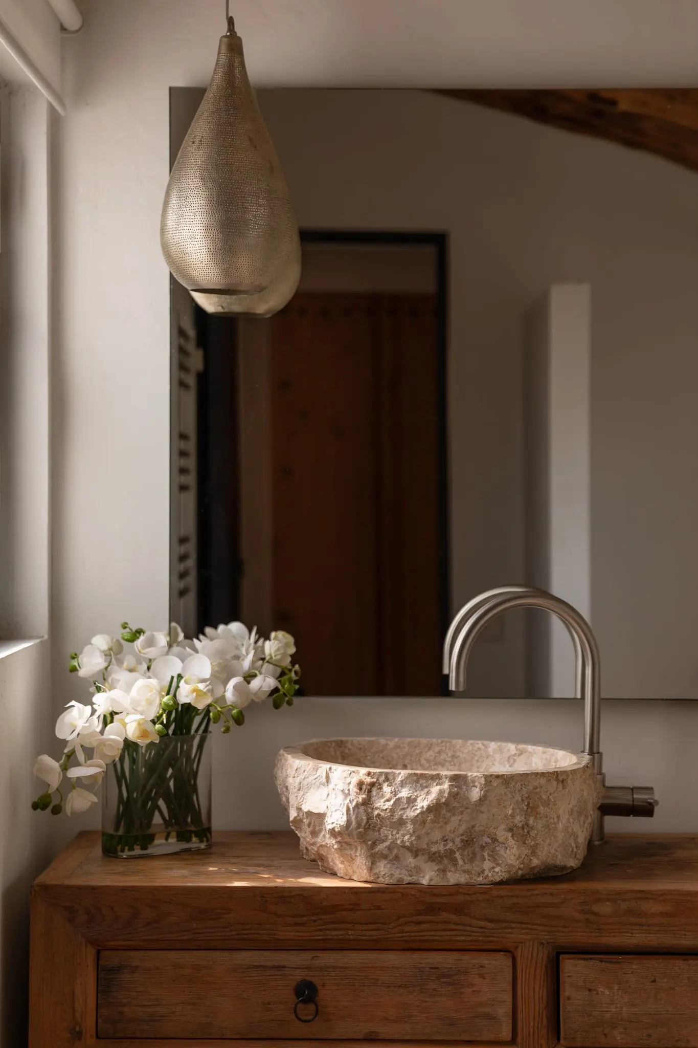 salle de bain rustique chic