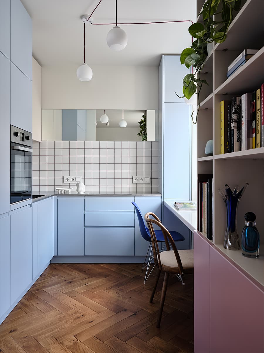 cuisine bleue avec espace bureau deux-pièces 38m2