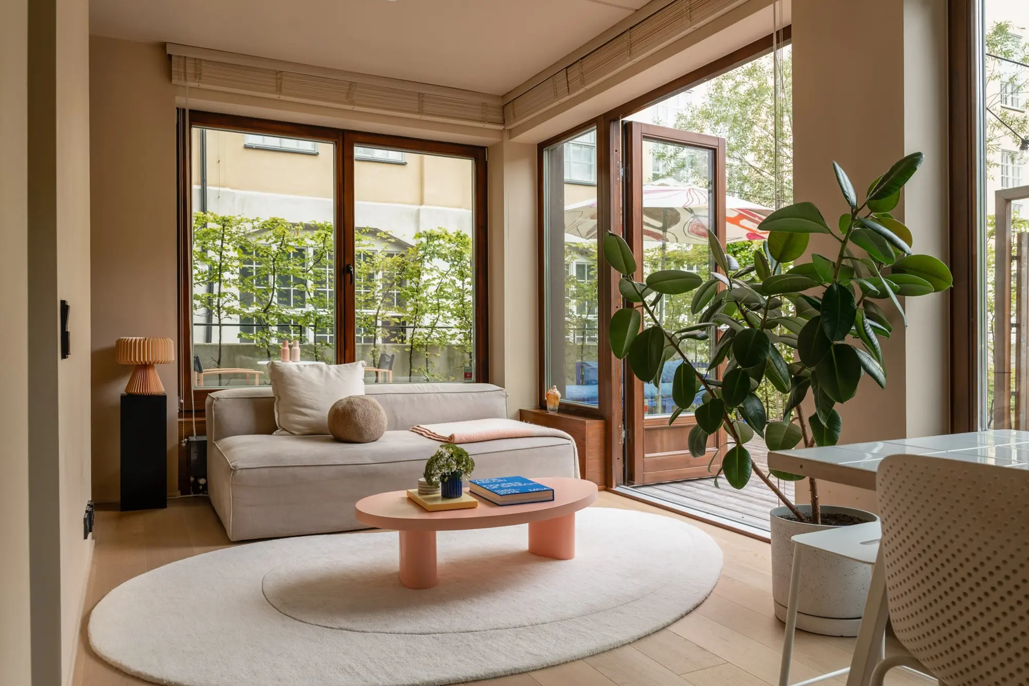 Un confortable deux-pièces design de 34m2 avec une grande terrasse