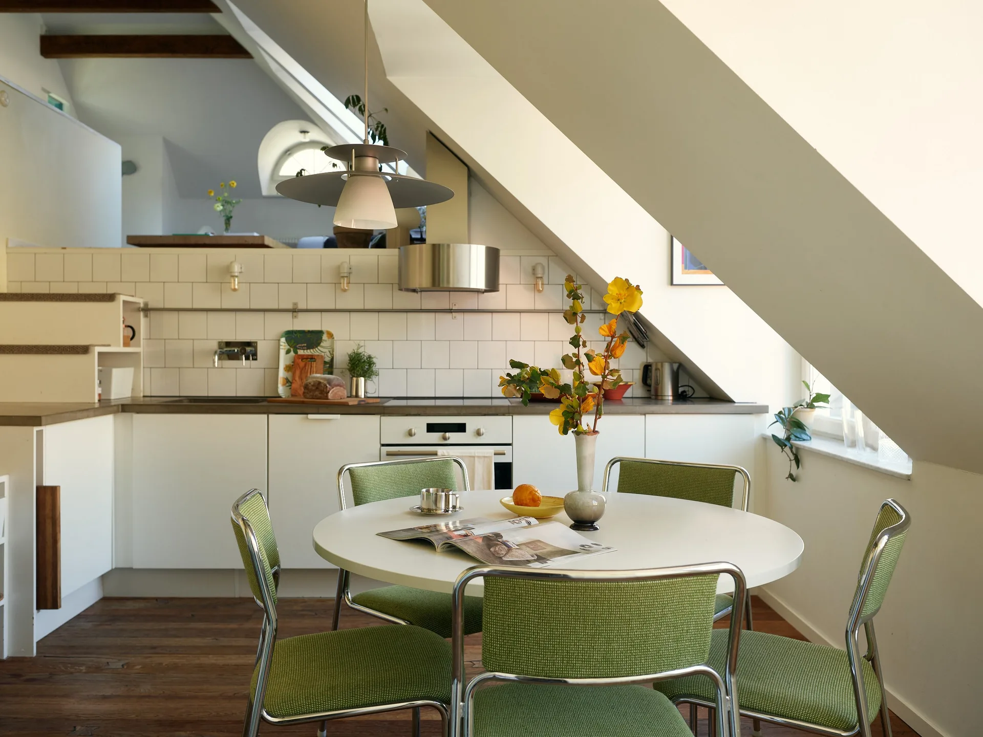 53sqm attic apartment in a former church