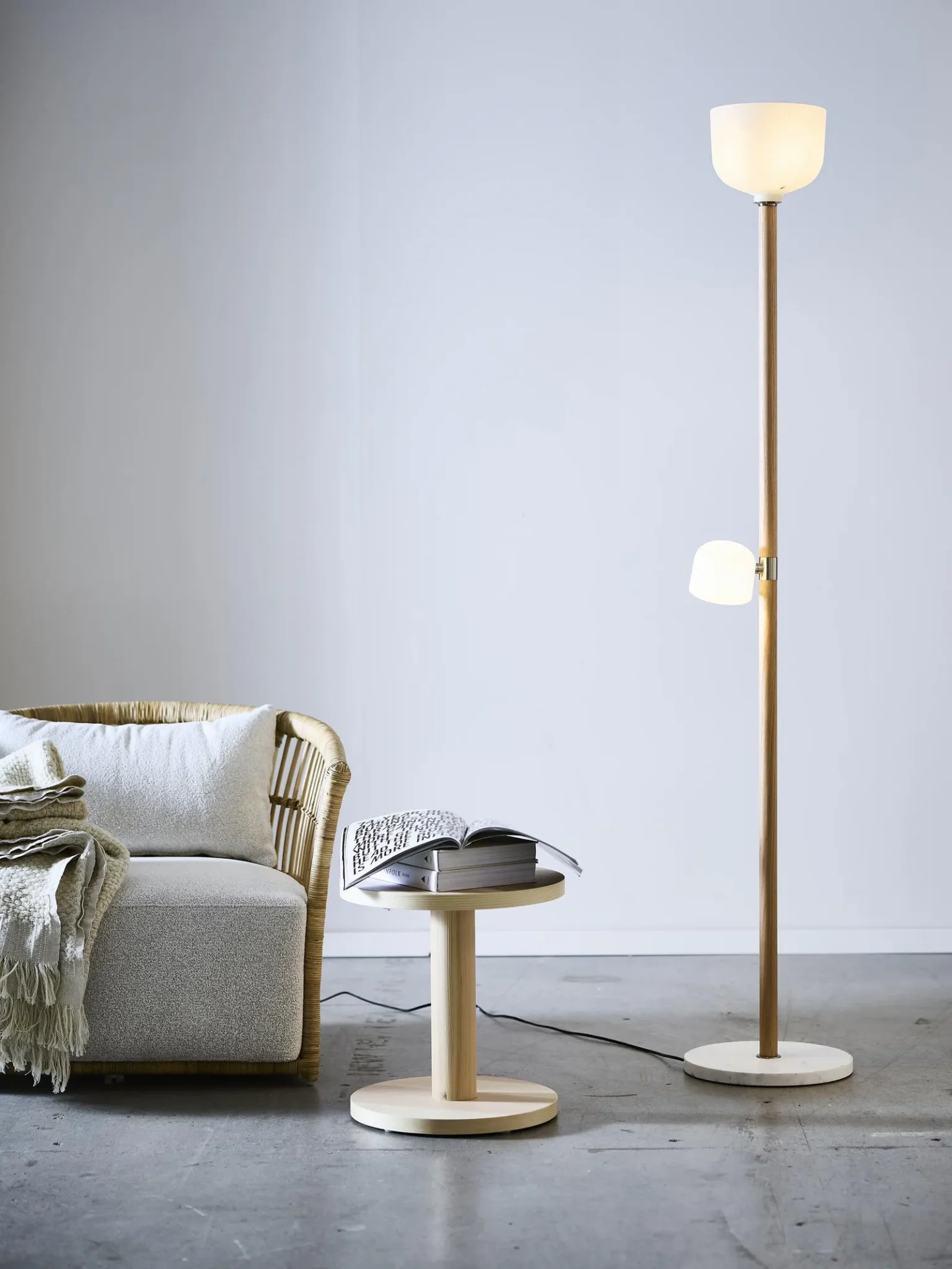 Lampadaire MOSSPLYM catalogue IKEA 2026 design Raffaella Mangiarotti