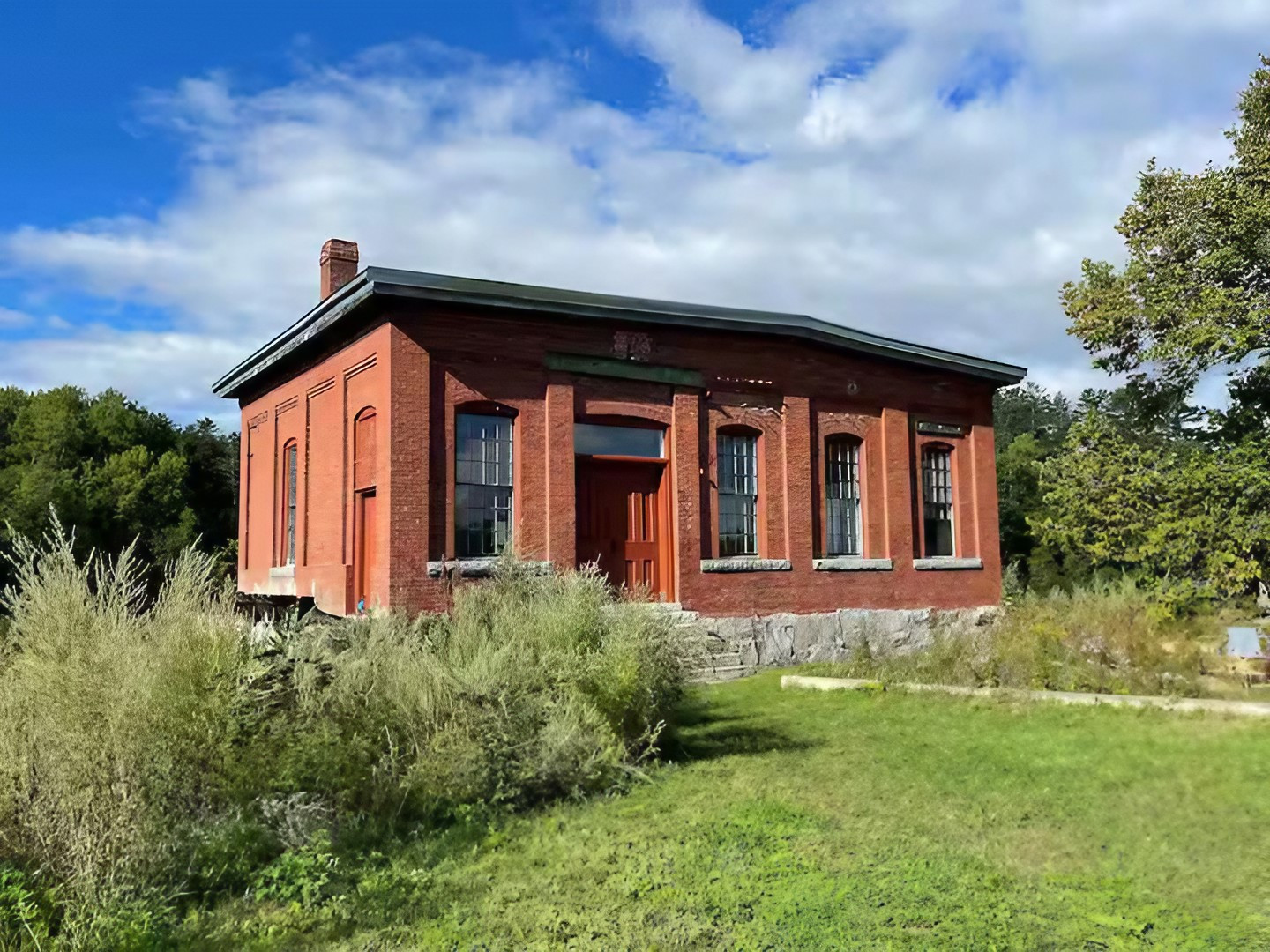 house in former hydroelectric power plant house in former hydroelectric power plant