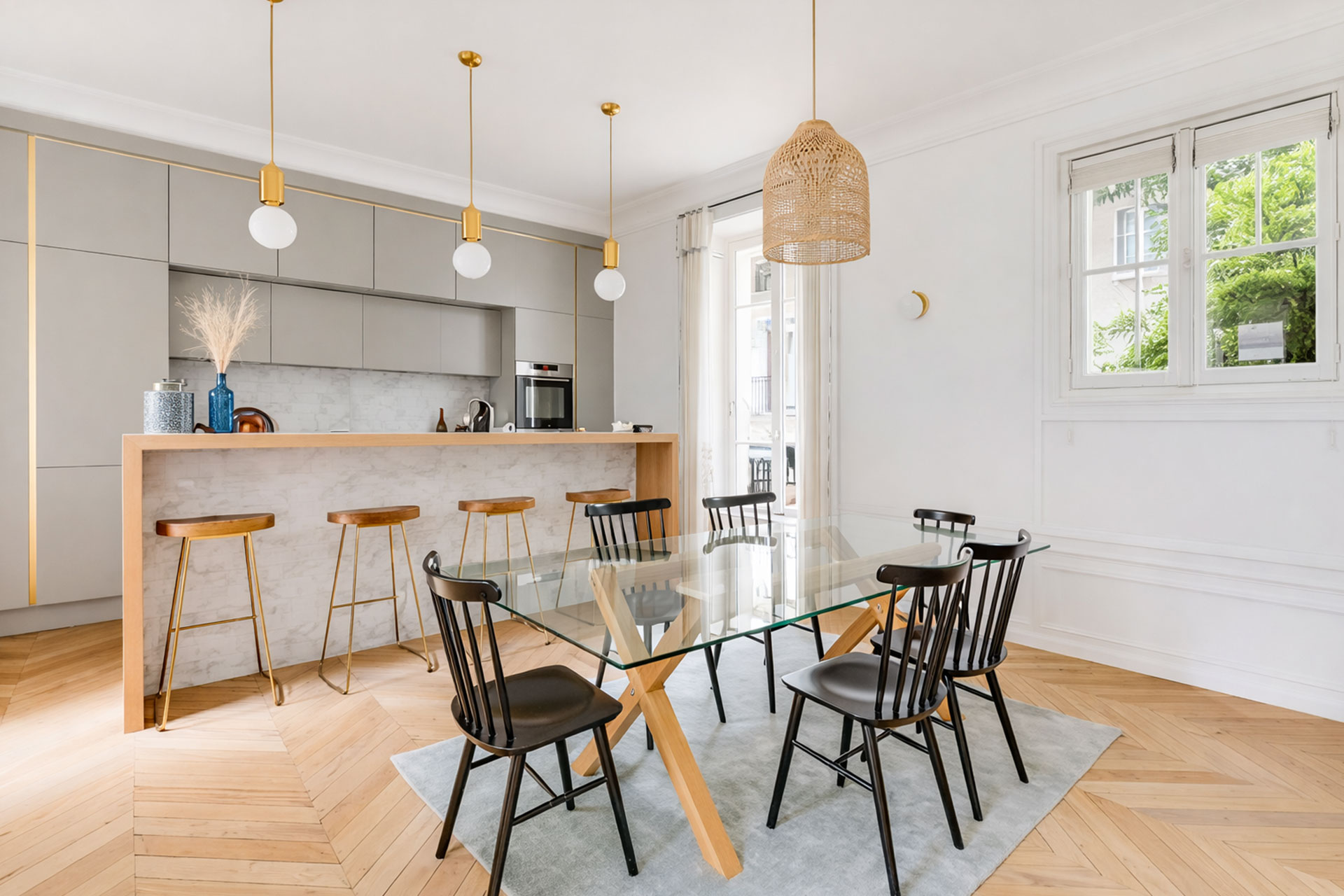 salle à manger et cuisine décoration contemporaine appartement haussmannien avec une grande terrasse salle à manger et cuisine décoration contemporaine appartement haussmannien avec une grande terrasse