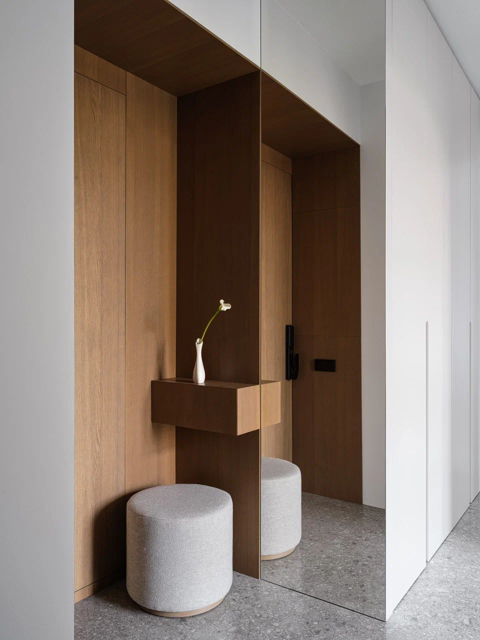 entrée décoration contemporaine meuble sur mesure en bois entrée décoration contemporaine meuble sur mesure en bois