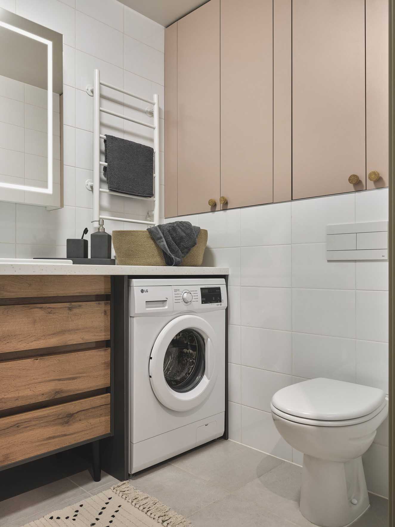 salle de bain moderne avec machine à laver salle de bain moderne avec machine à laver