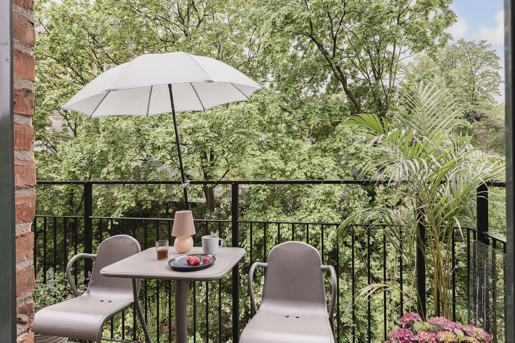 balcony balcony