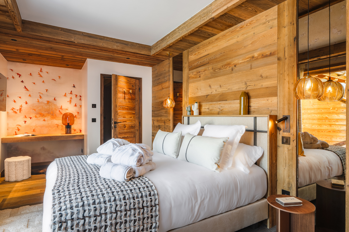 bedroom with wooden walls Méribel bedroom with wooden walls Méribel