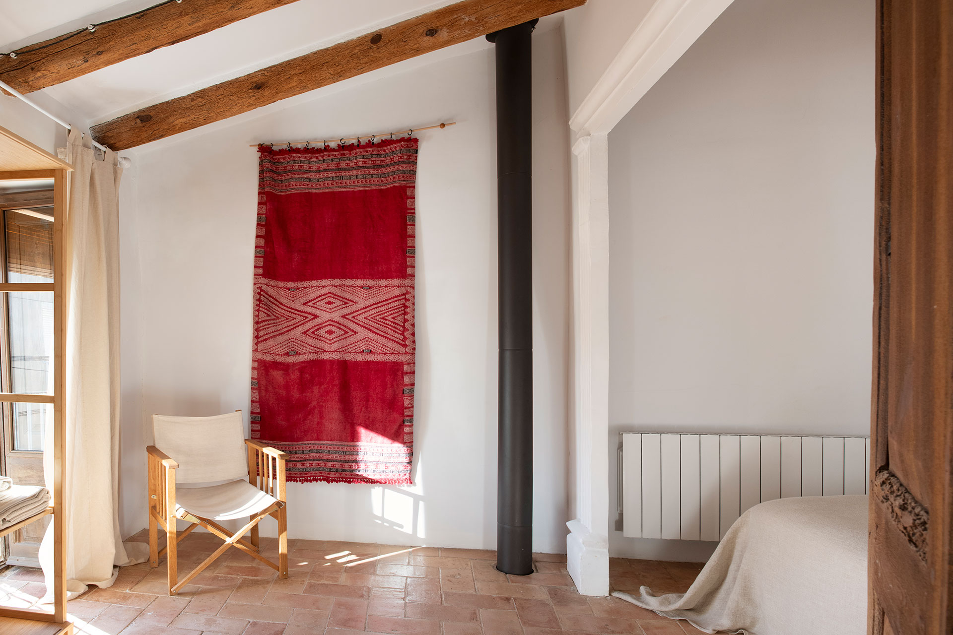 bedroom with beams Casa Maltesa