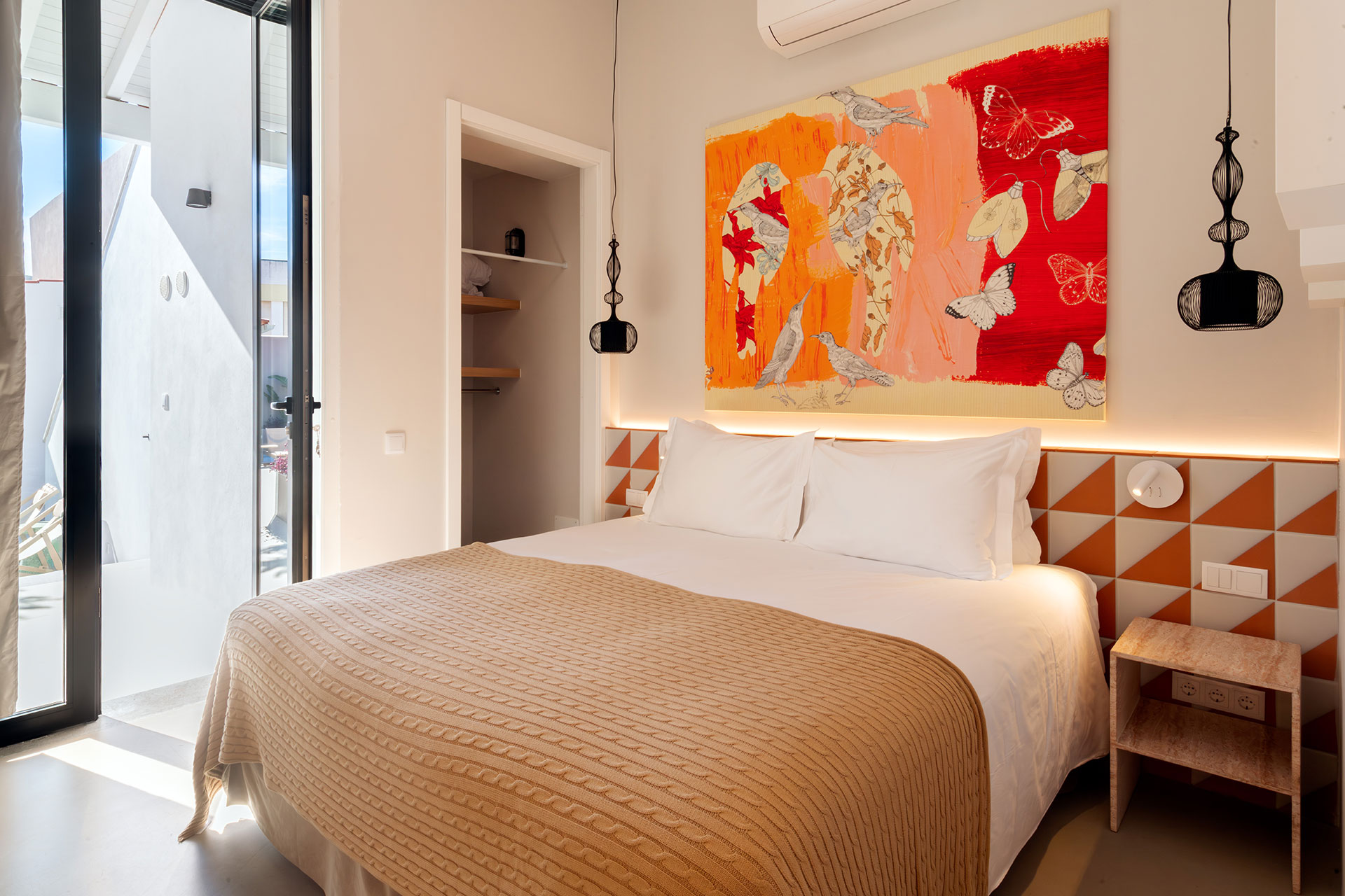 bedroom contemporary decor Casa Dima Algarve