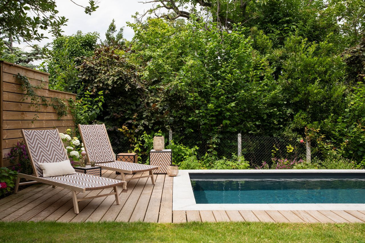 garden with pool Photo: ©Pauline Legoff garden with pool Photo: ©Pauline Legoff