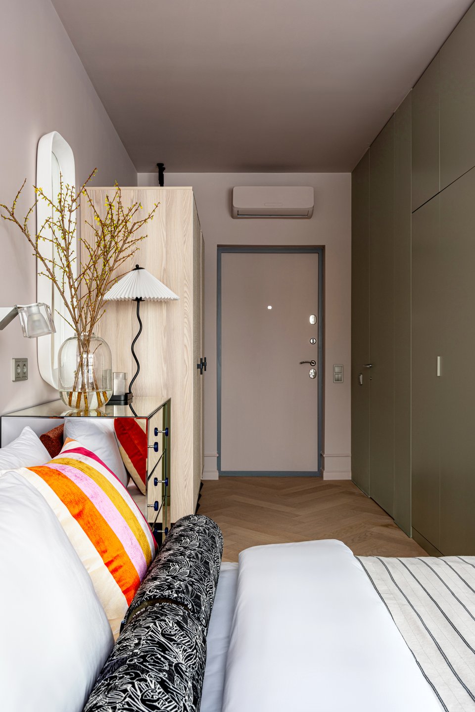 21sqm studio with hidden kitchen 21sqm studio with hidden kitchen