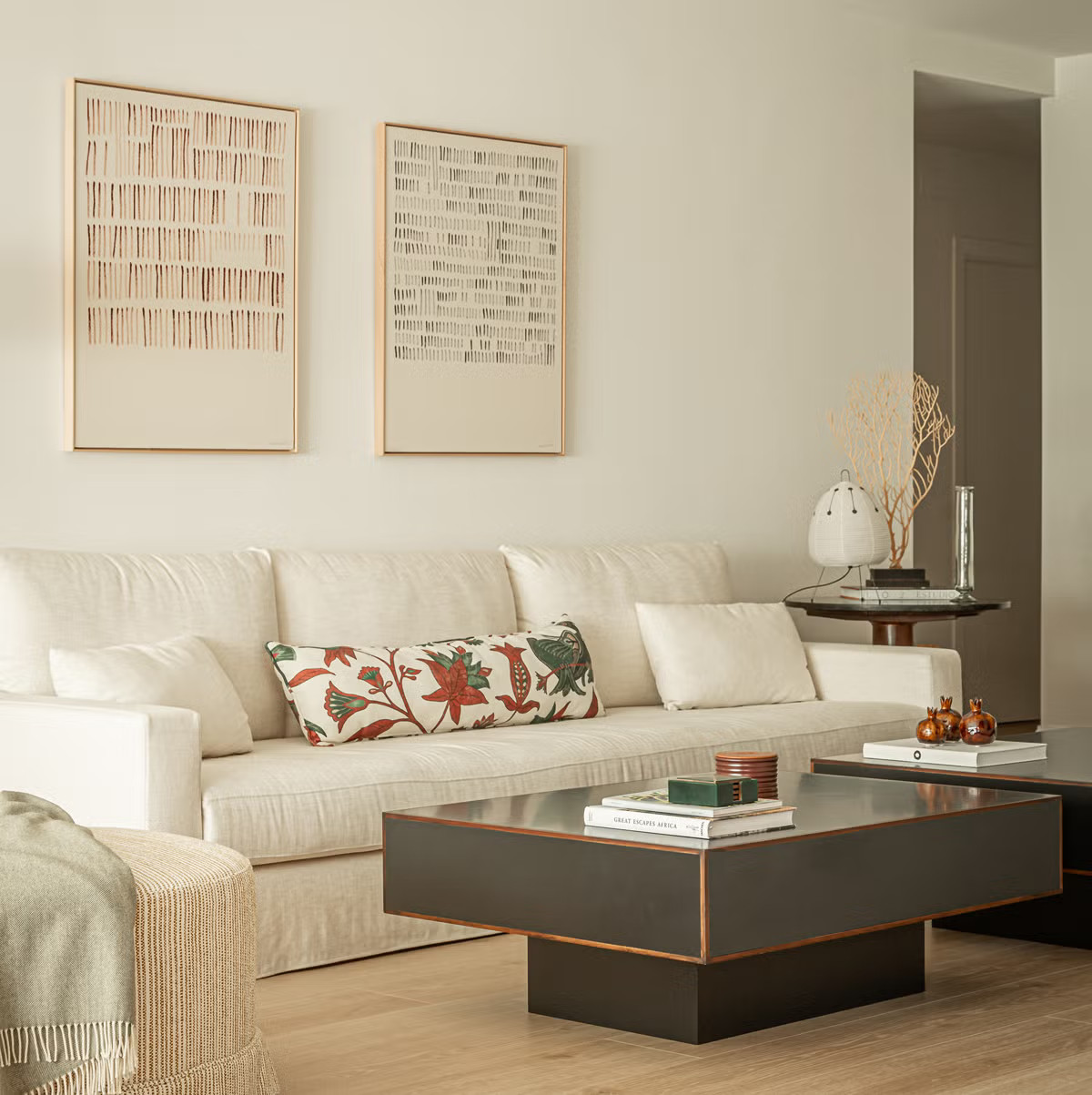 living room contemporary decor apartement in central Madrid living room contemporary decor apartement in central Madrid