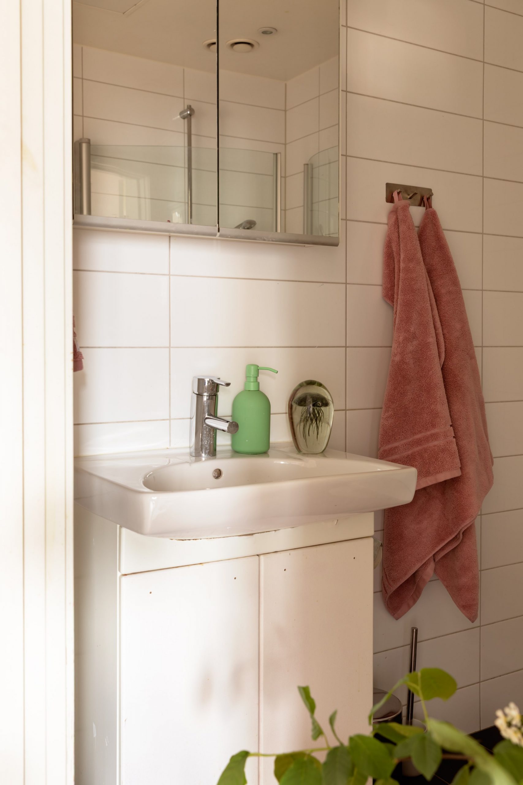 white bathroom white bathroom