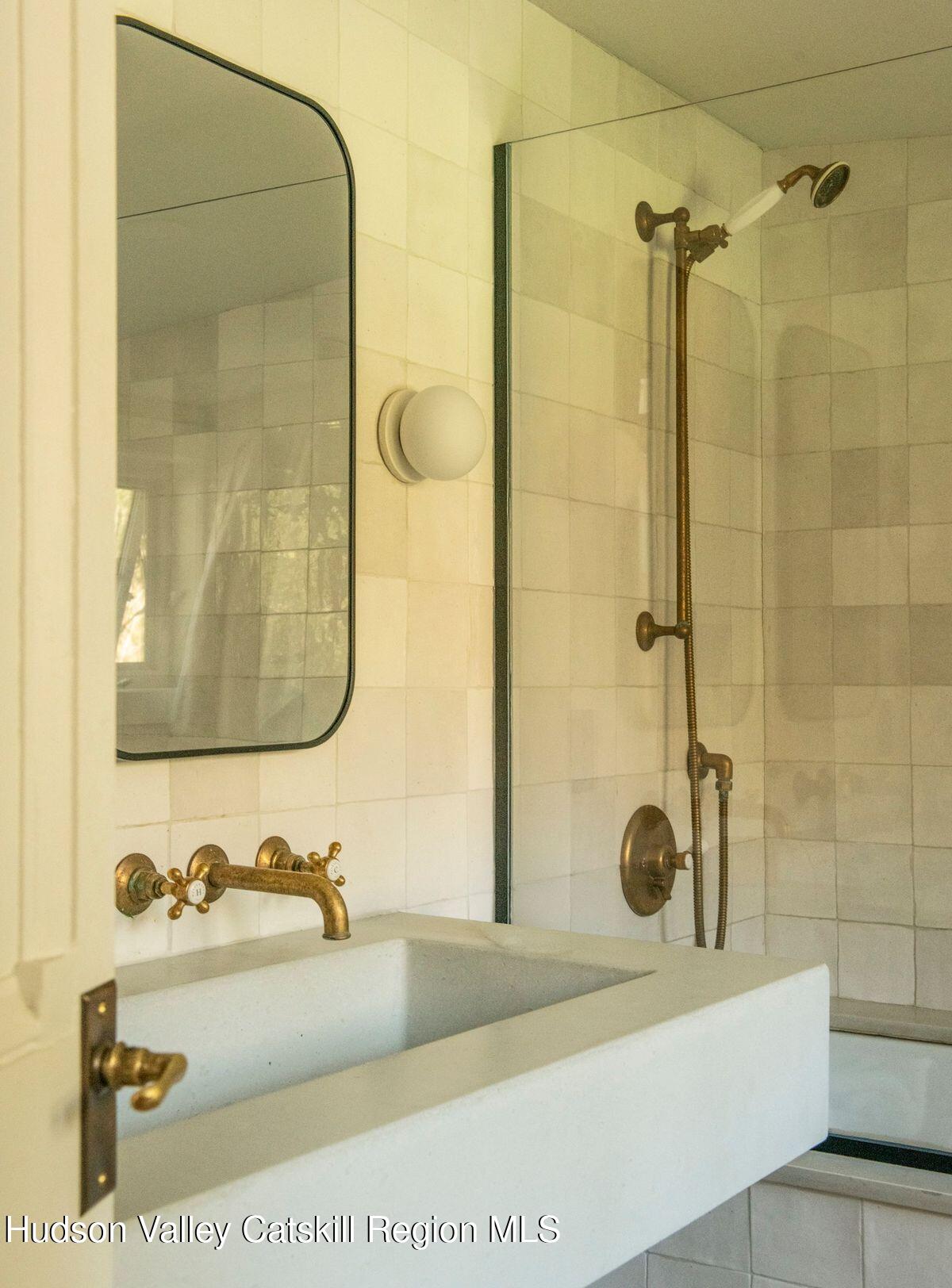 bathroom vintage decor Garrett Stickles House bathroom vintage decor Garrett Stickles House