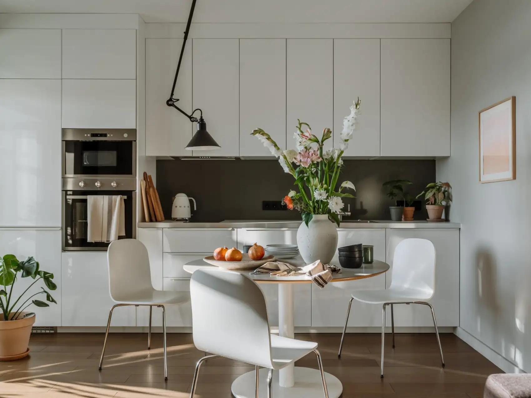 cuisine et salle à manger dans ancien studio de 35m2 transformé en deux-pièces décoration contemporaine