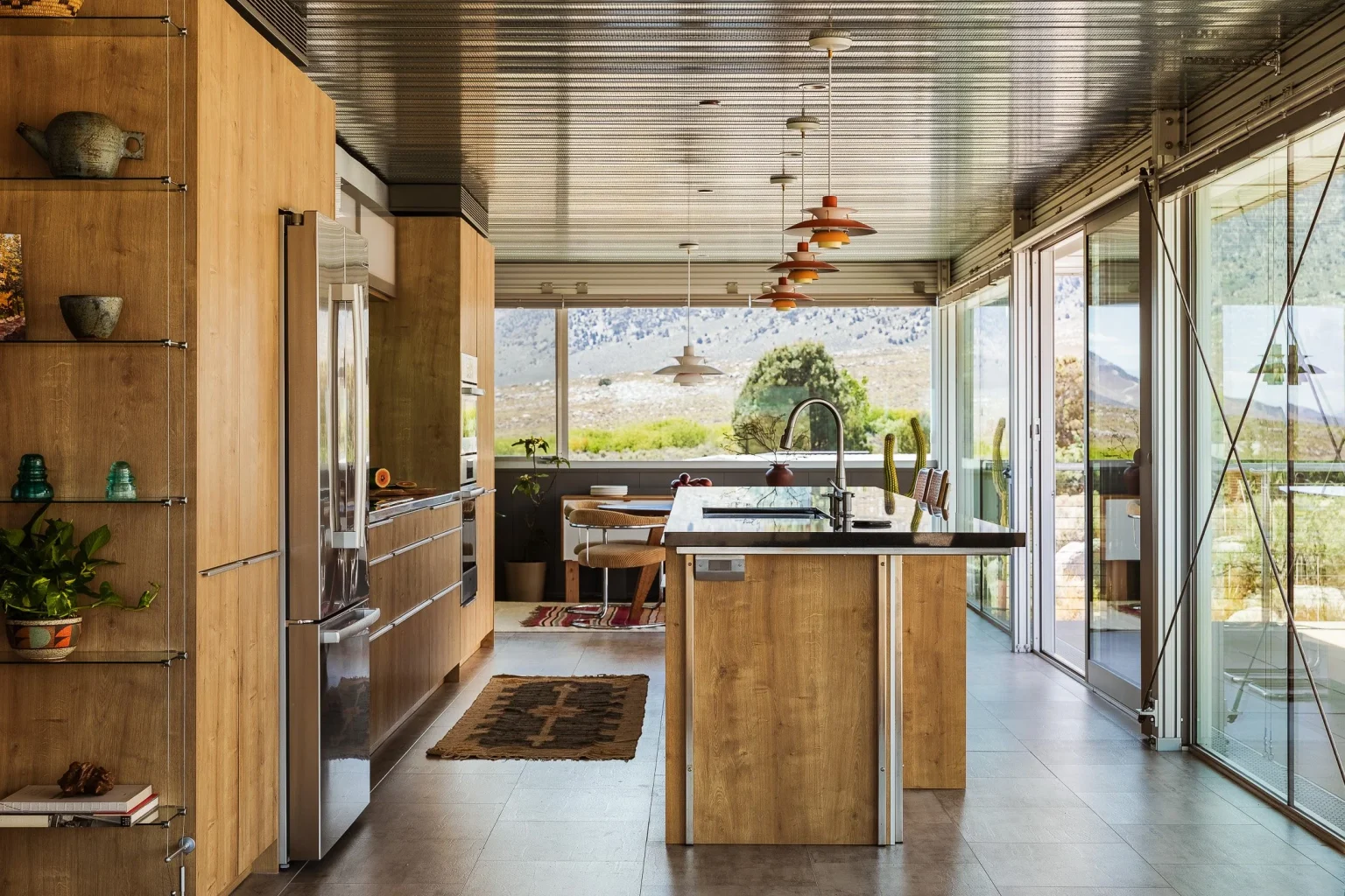 cuisine maison de verre iT House Linda Taalman désert californien
