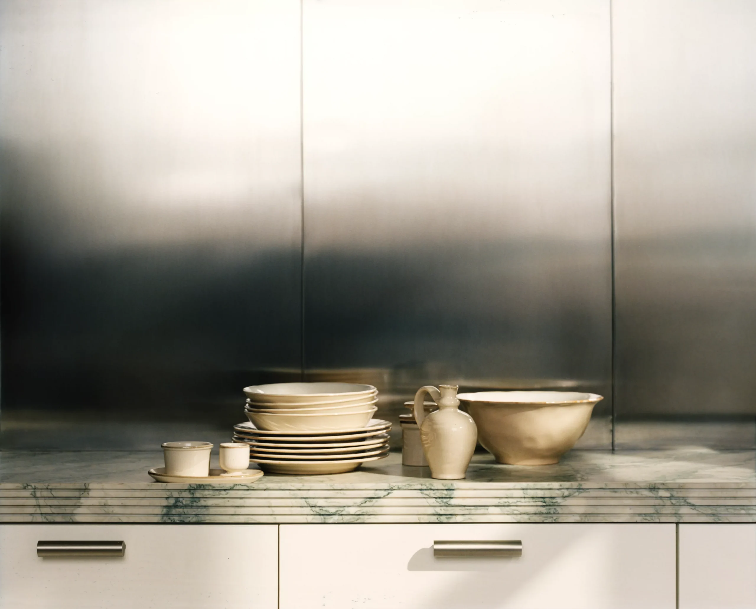 sleek kitchen 