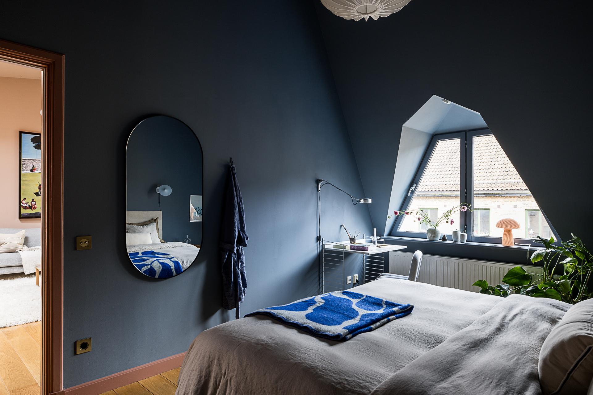 blue bedroom with String desk scandinavian decor apartment 
