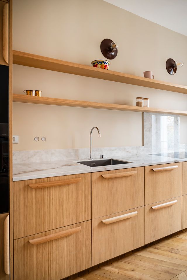 wooden designer kitchen in renovated Haussmann-style apartment Paris Photo: © Julien Pépy