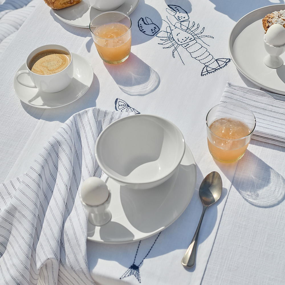 summer table The White Company summer table The White Company