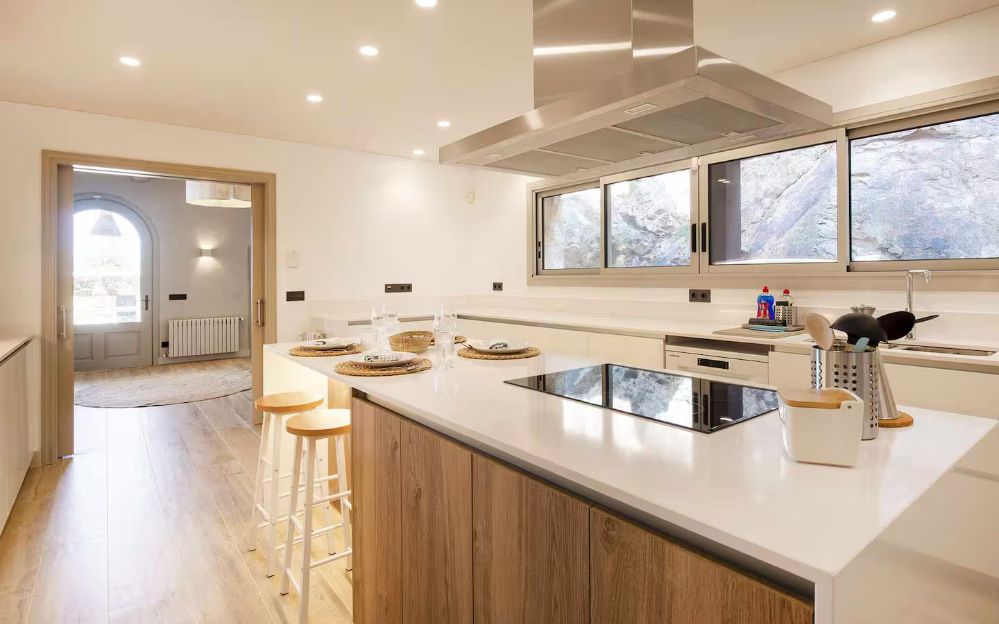 kitche with island Villa Sant Jaume Tossa de Mar Costa Brava Spain kitche with island Villa Sant Jaume Tossa de Mar Costa Brava Spain