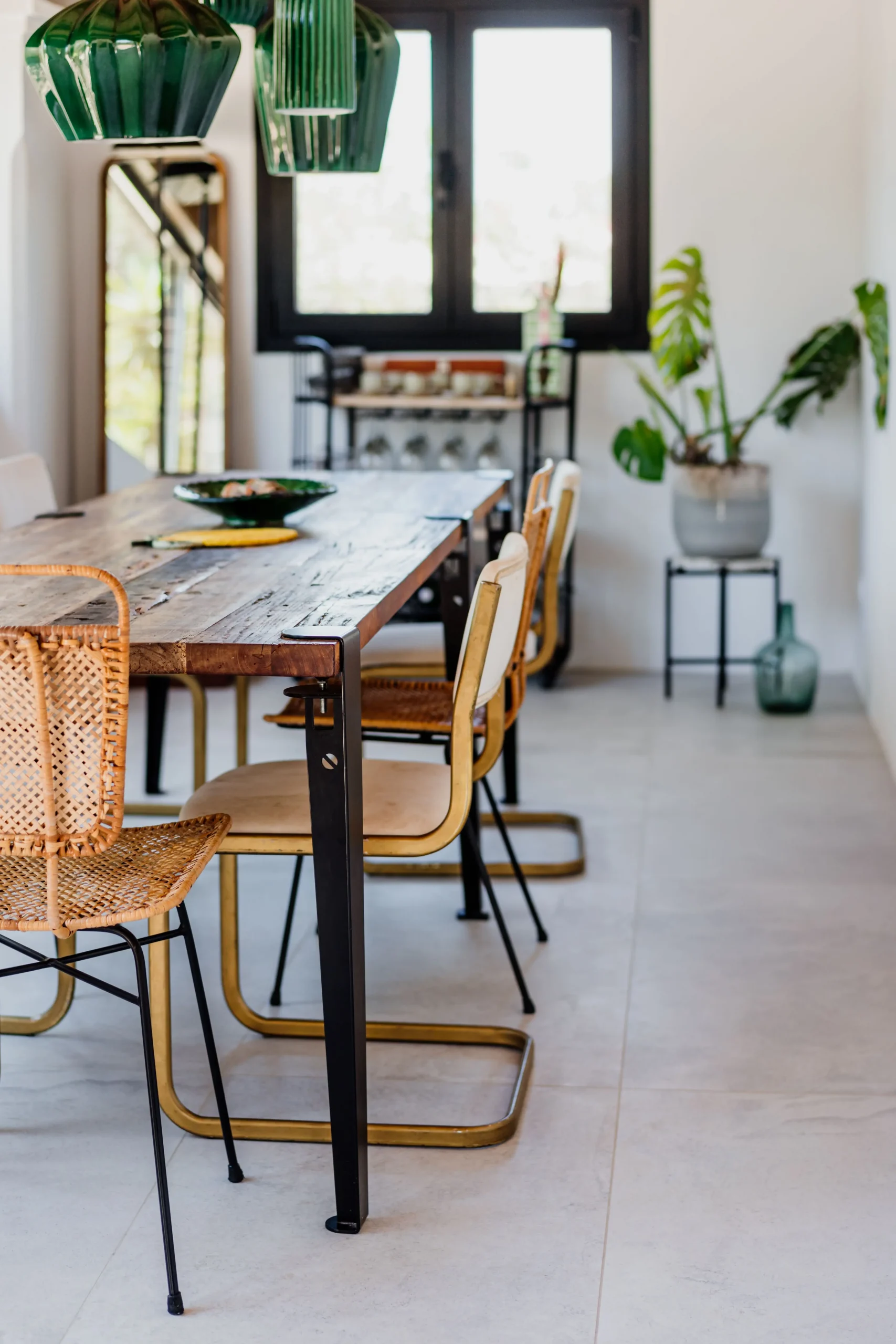 dining room vintage decor house in Ibiza dining room vintage decor house in Ibiza