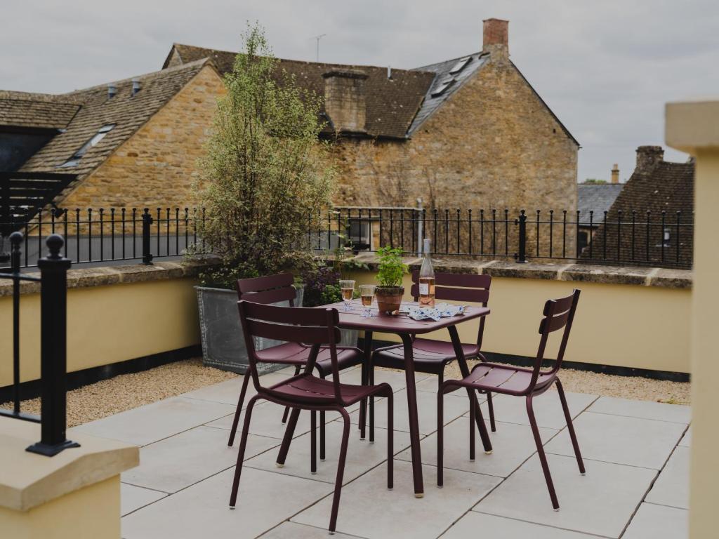 terrasse small flat in Cotswolds