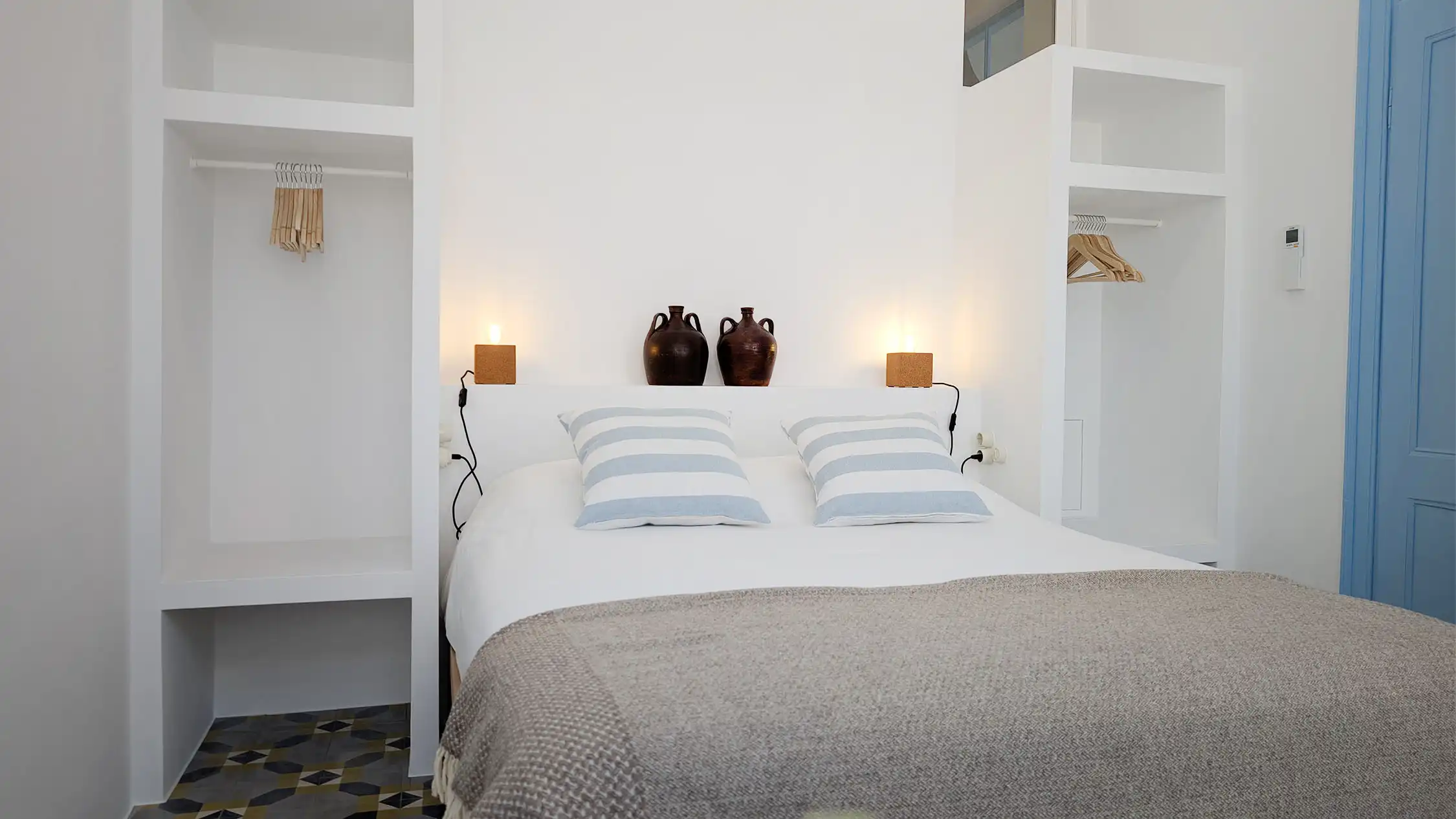 bedroom former fisherman’s house with a pool rustic decor Casa da Brica Portugal