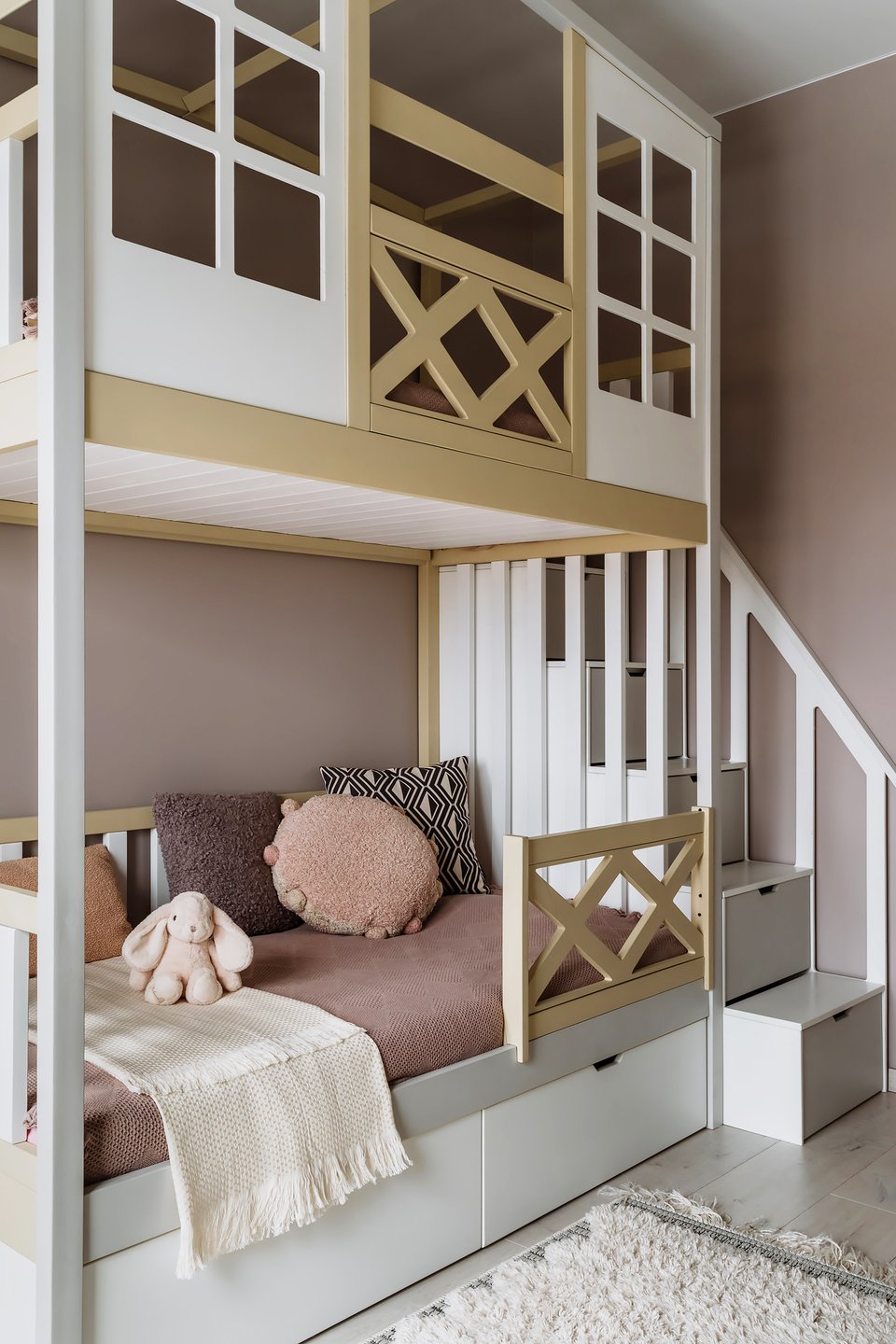 child's bedroom with bunk beds