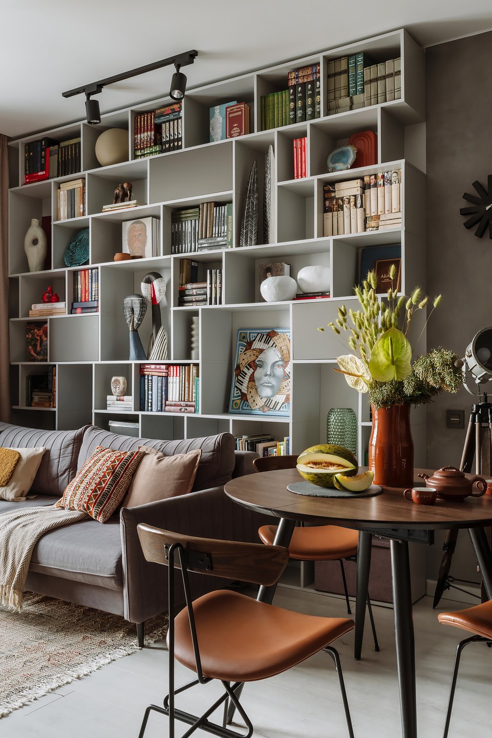 living room 60sqm apartment contemporary decor with bookshelves