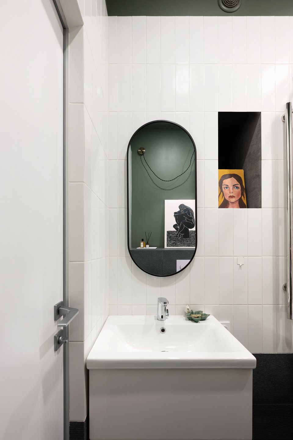 minimalist bathroom contemporary decor 50sqm apartment of a designer