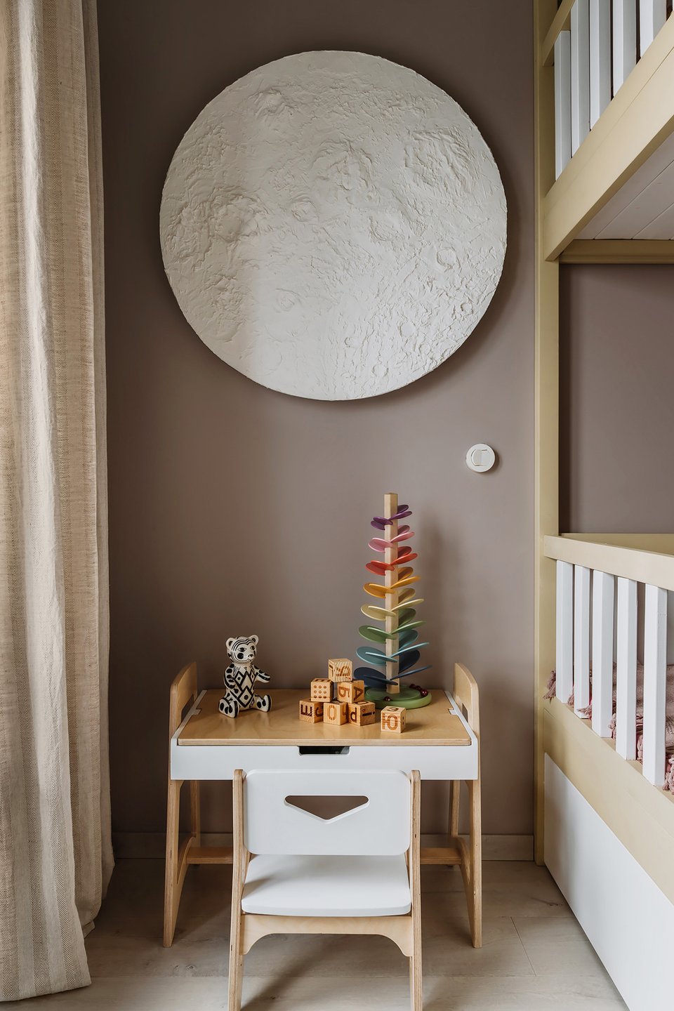 child's bedroom with bunk beds