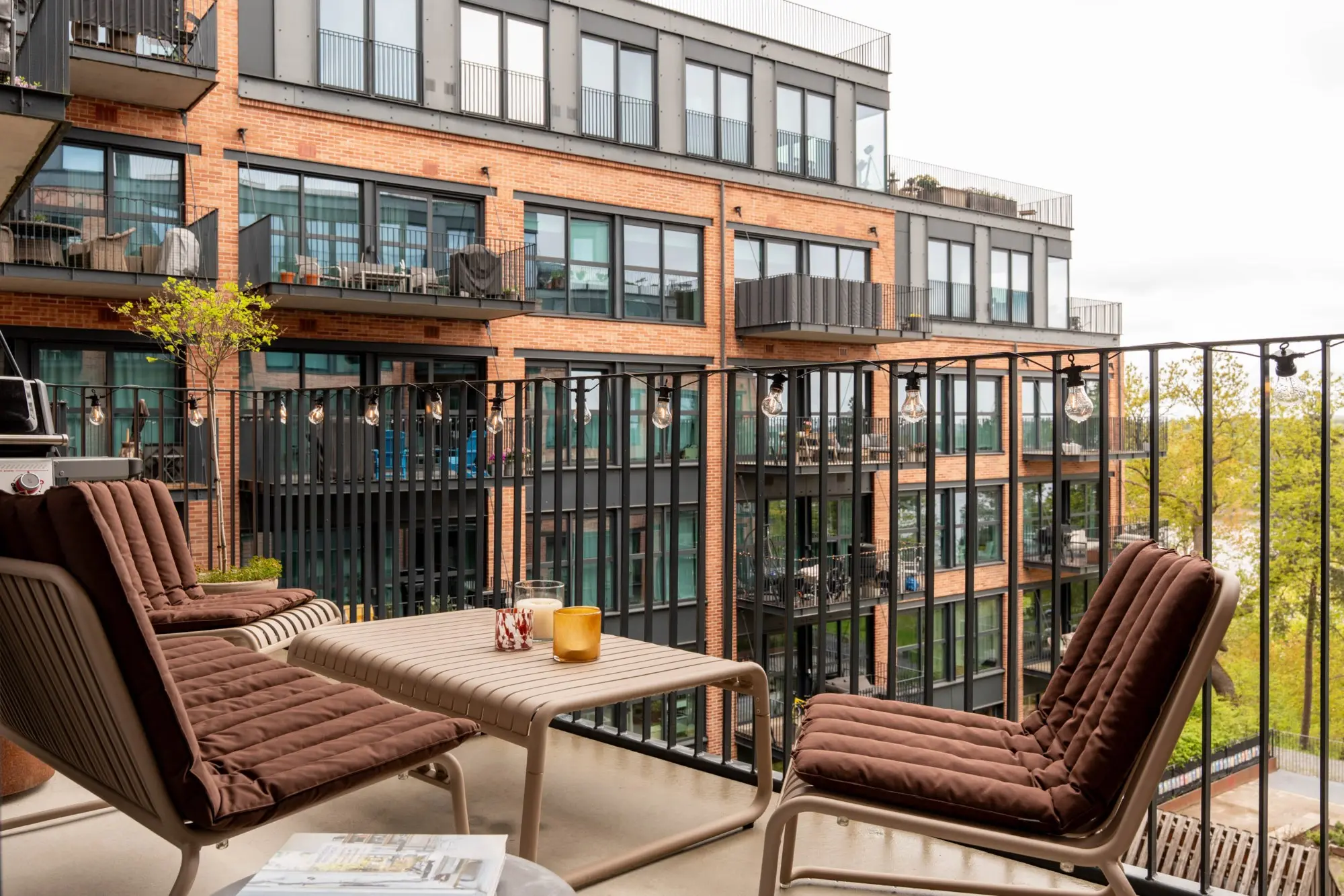 balcon appartement 68m2 décoration contemporaine