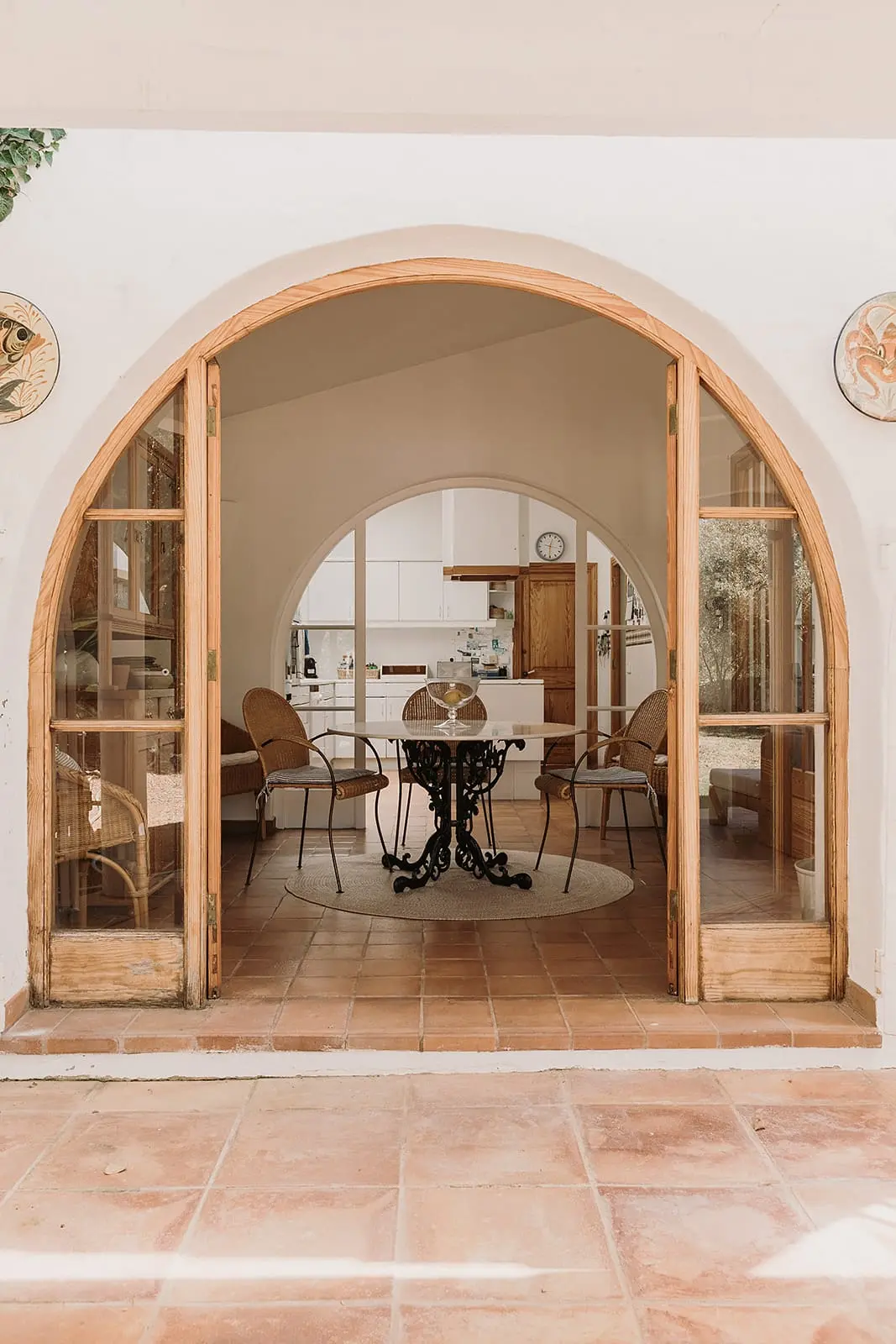 terrasse et petite salle à manger finca du 19e siècle rénovée maison Minorque terrasse et petite salle à manger finca du 19e siècle rénovée maison Minorque