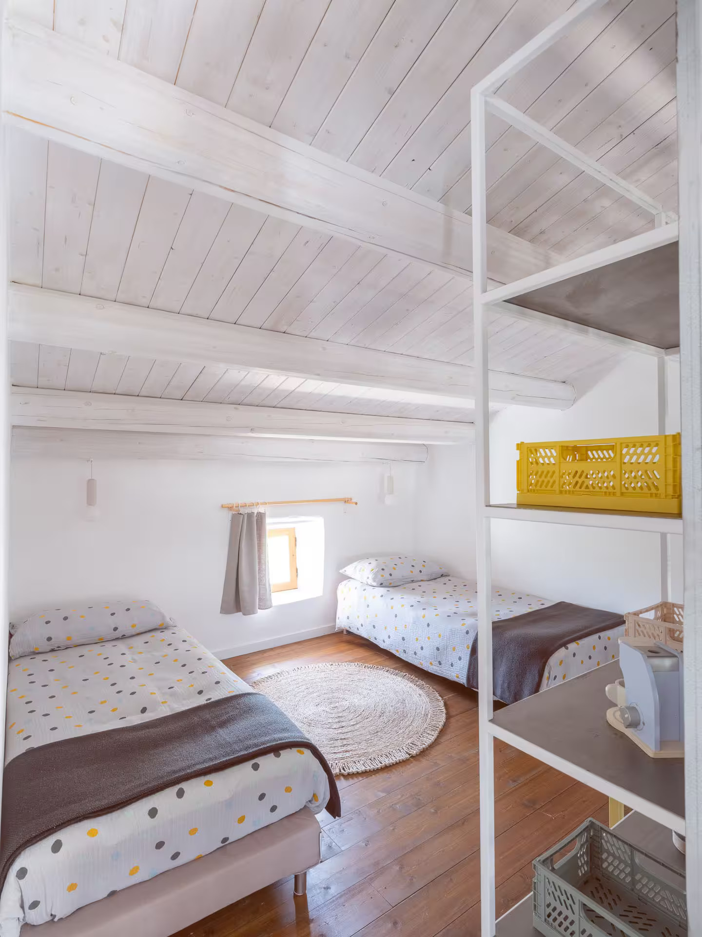 chambre à deux lits décoration contemporaine duplex en Sicile Baglio Cappello 