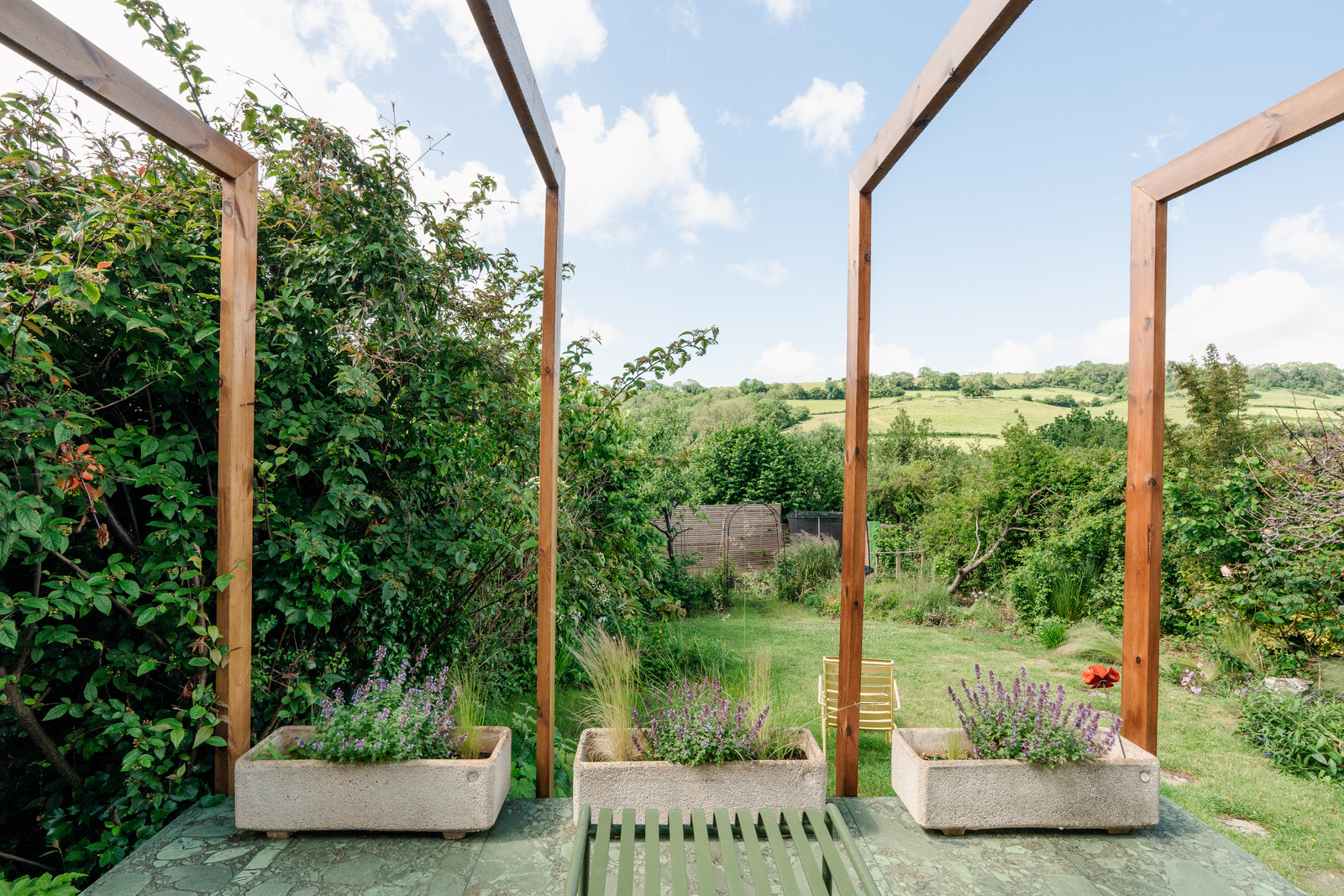 terrasse avec pergola bois jardin maison de ville Bath Angleterre