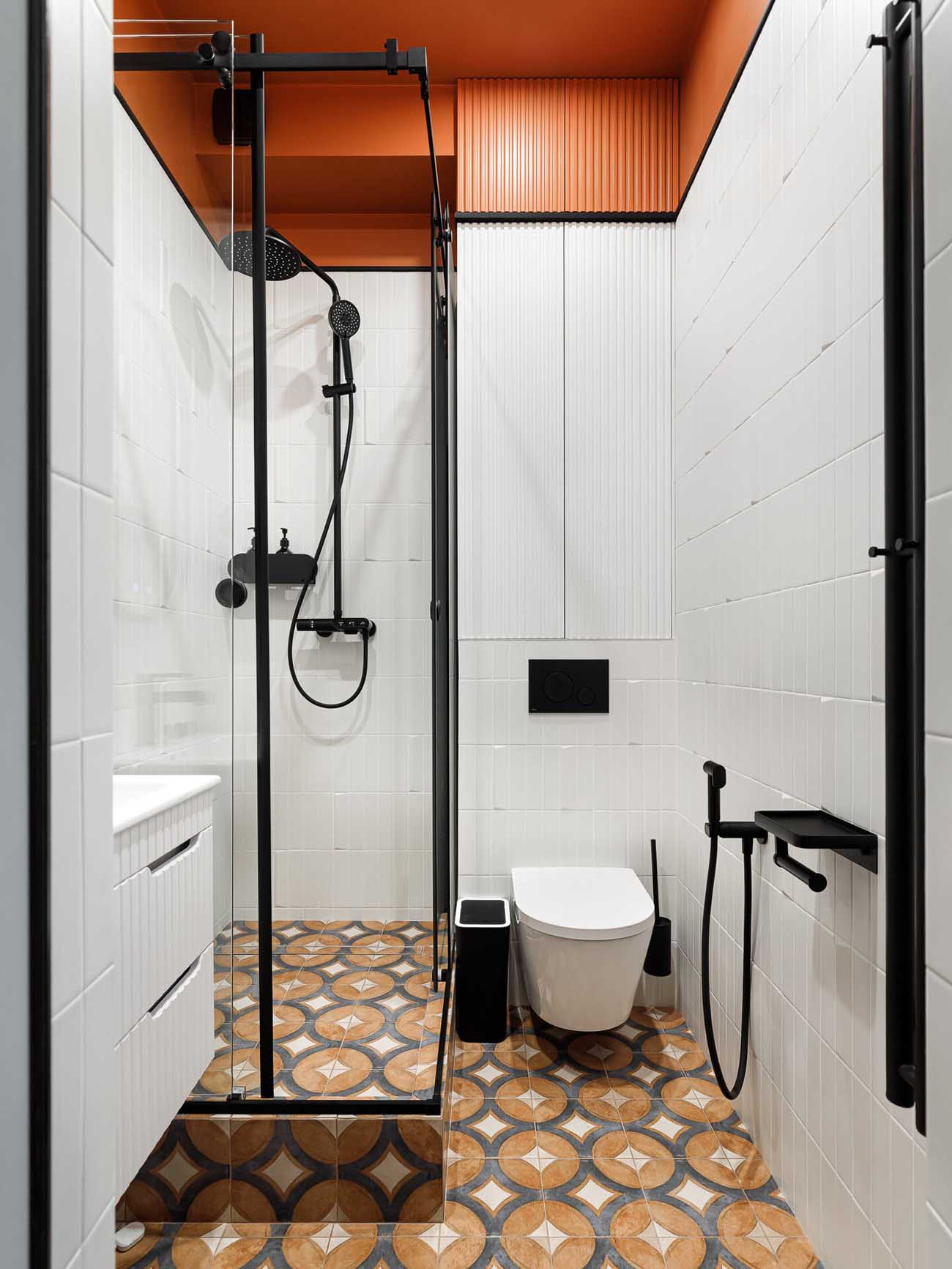 bathroom with orange ceiling