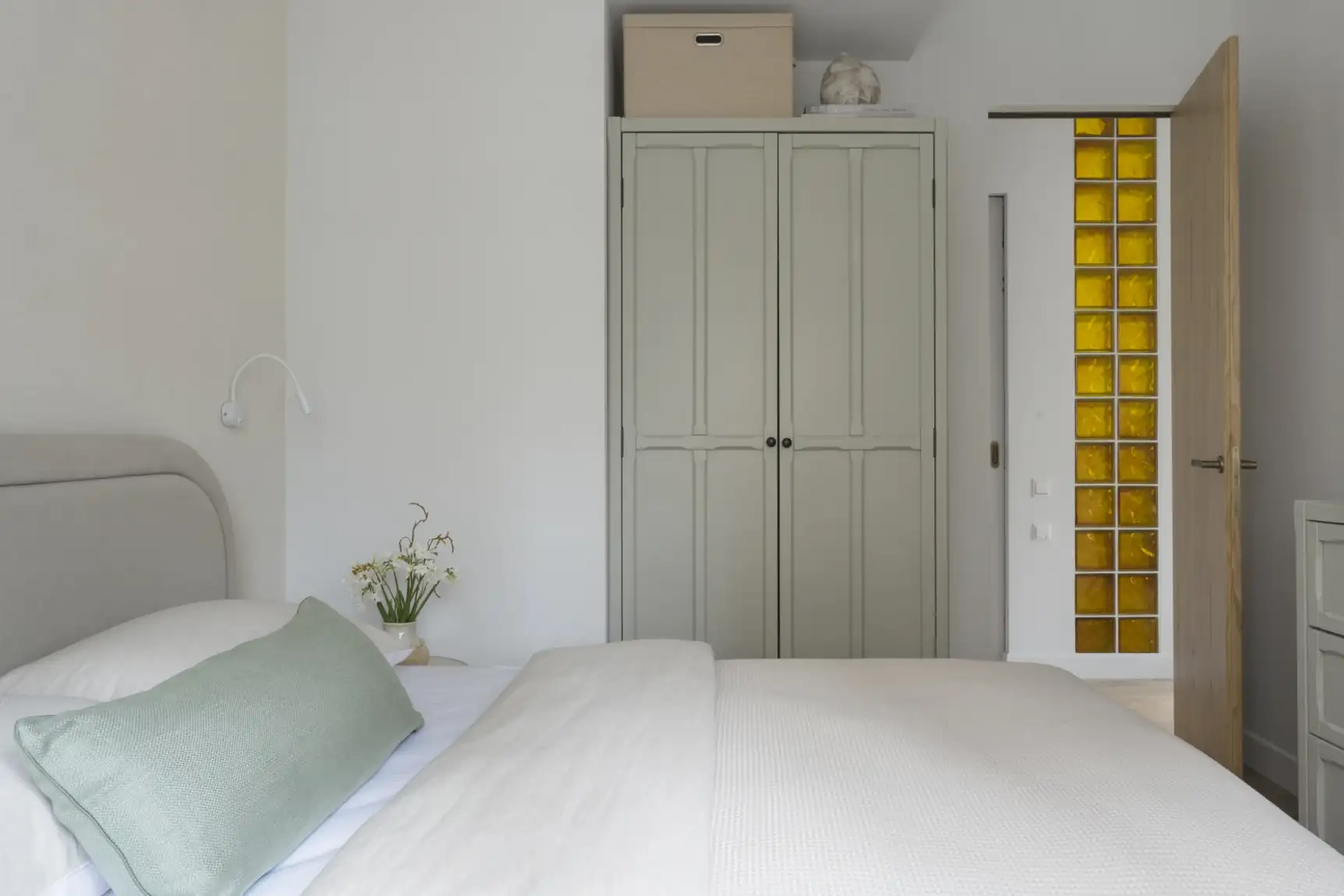 bedroom contemporary and natural decor bedroom contemporary and natural decor
