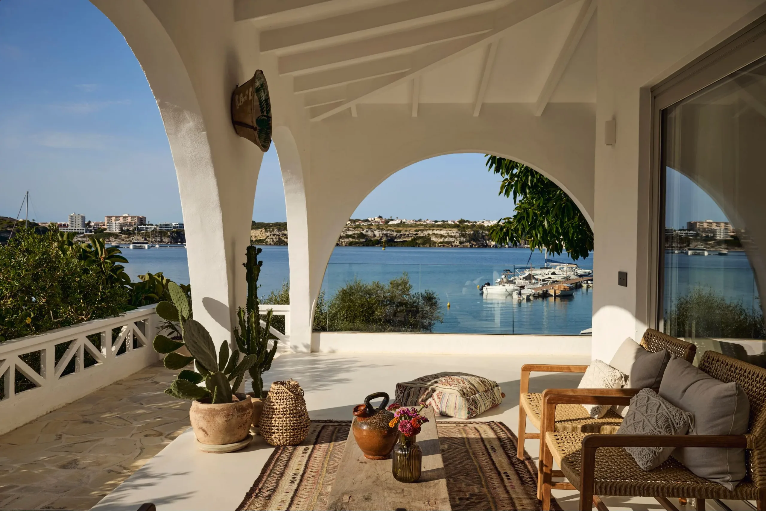 terrasse couverte avec arches maison Minorque vue mer terrasse couverte avec arches maison Minorque vue mer