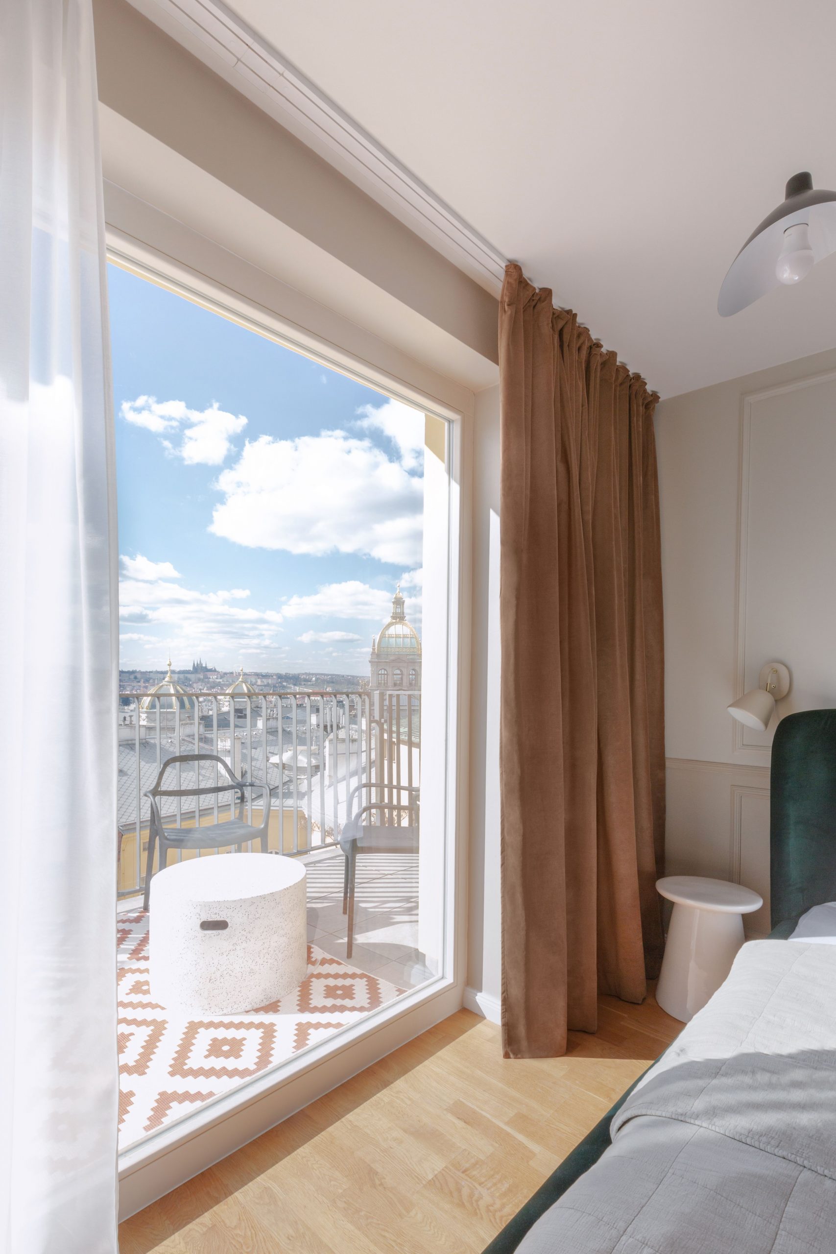 Canicule : comment rafraîchir sa chambre pour mieux dormir Planète Déco Canicule : comment rafraîchir sa chambre pour mieux dormir Planète Déco